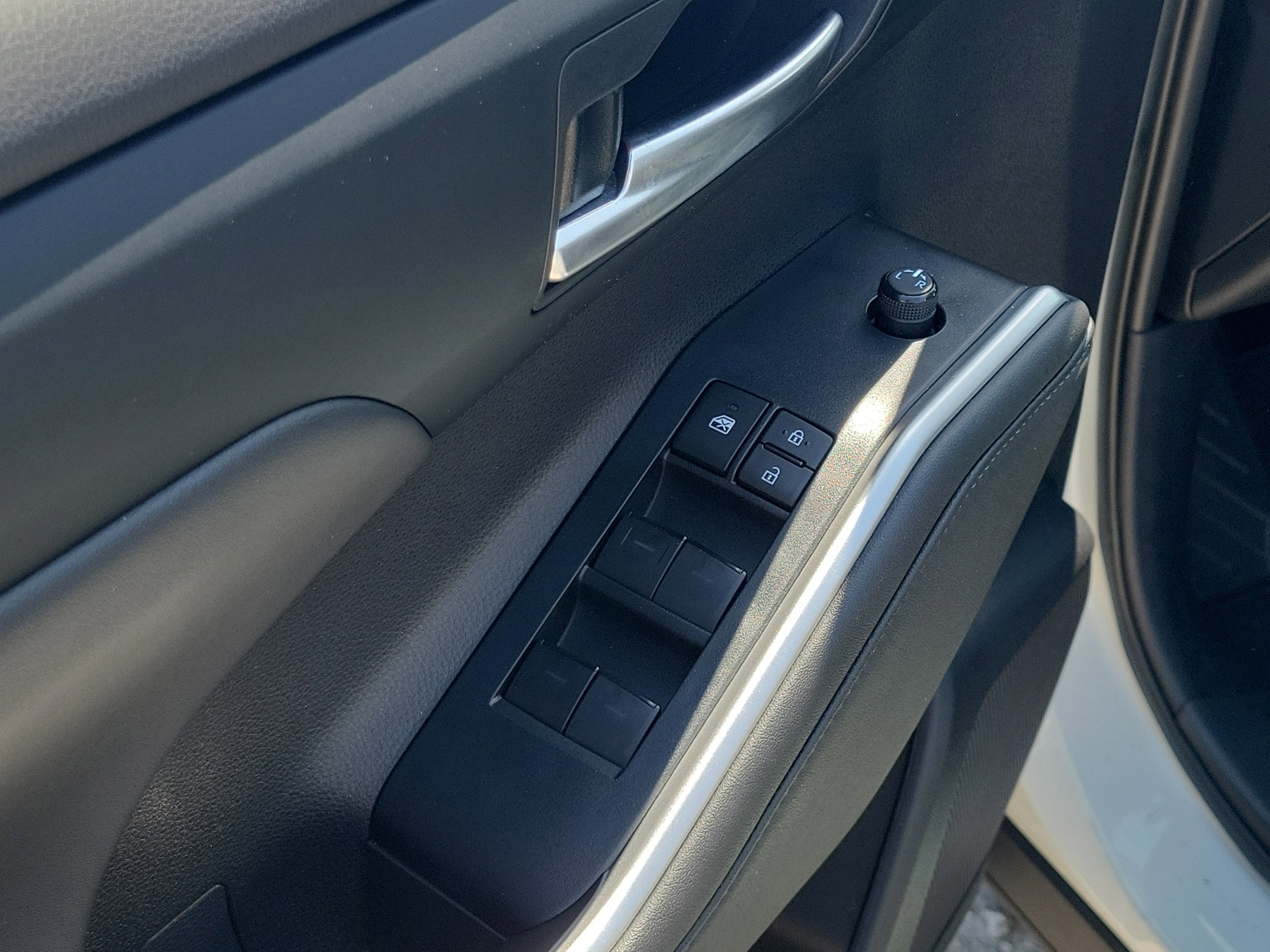 2025 Toyota Highlander Hybrid XLE