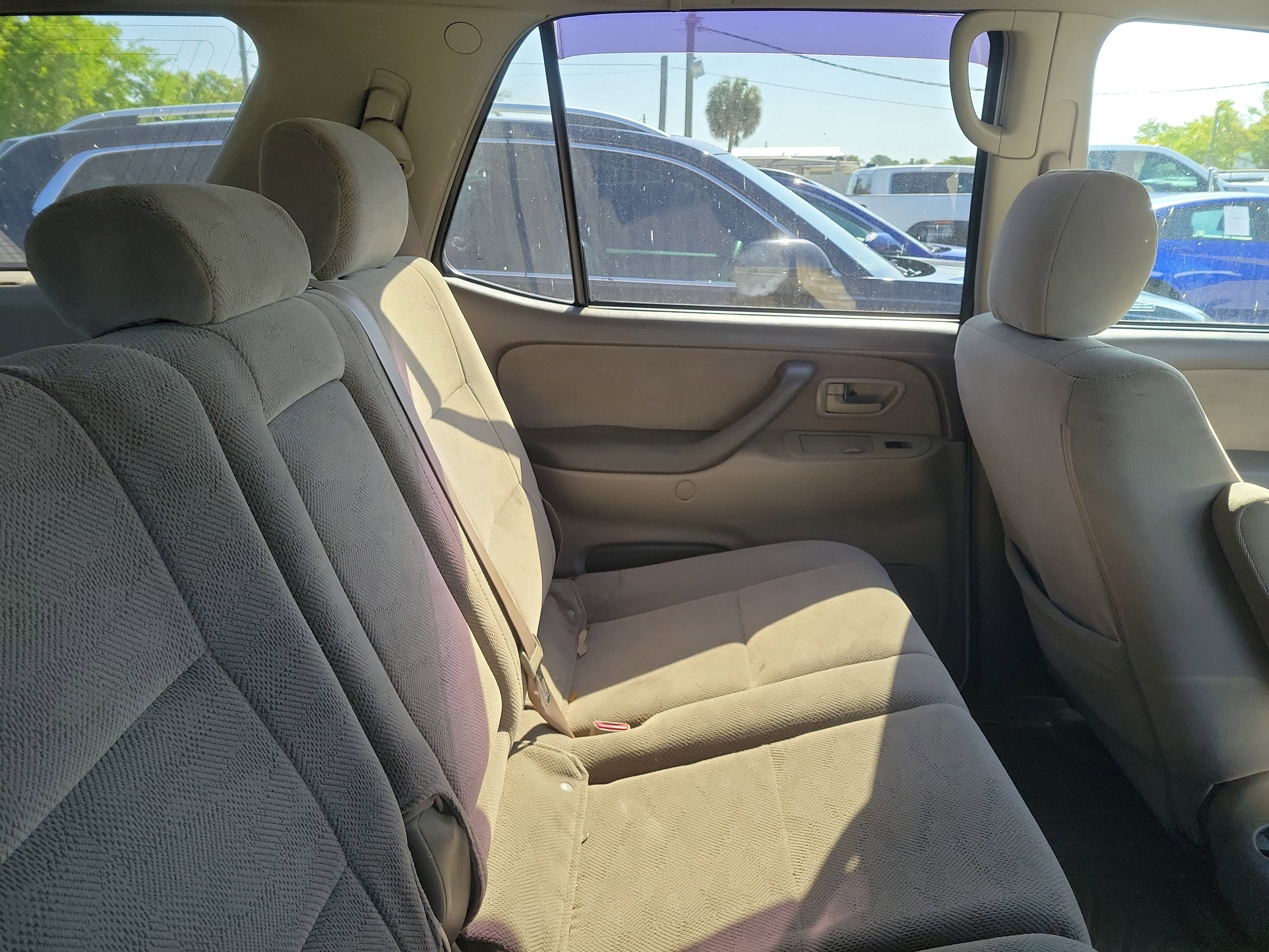 2005 Toyota Sequoia SR5