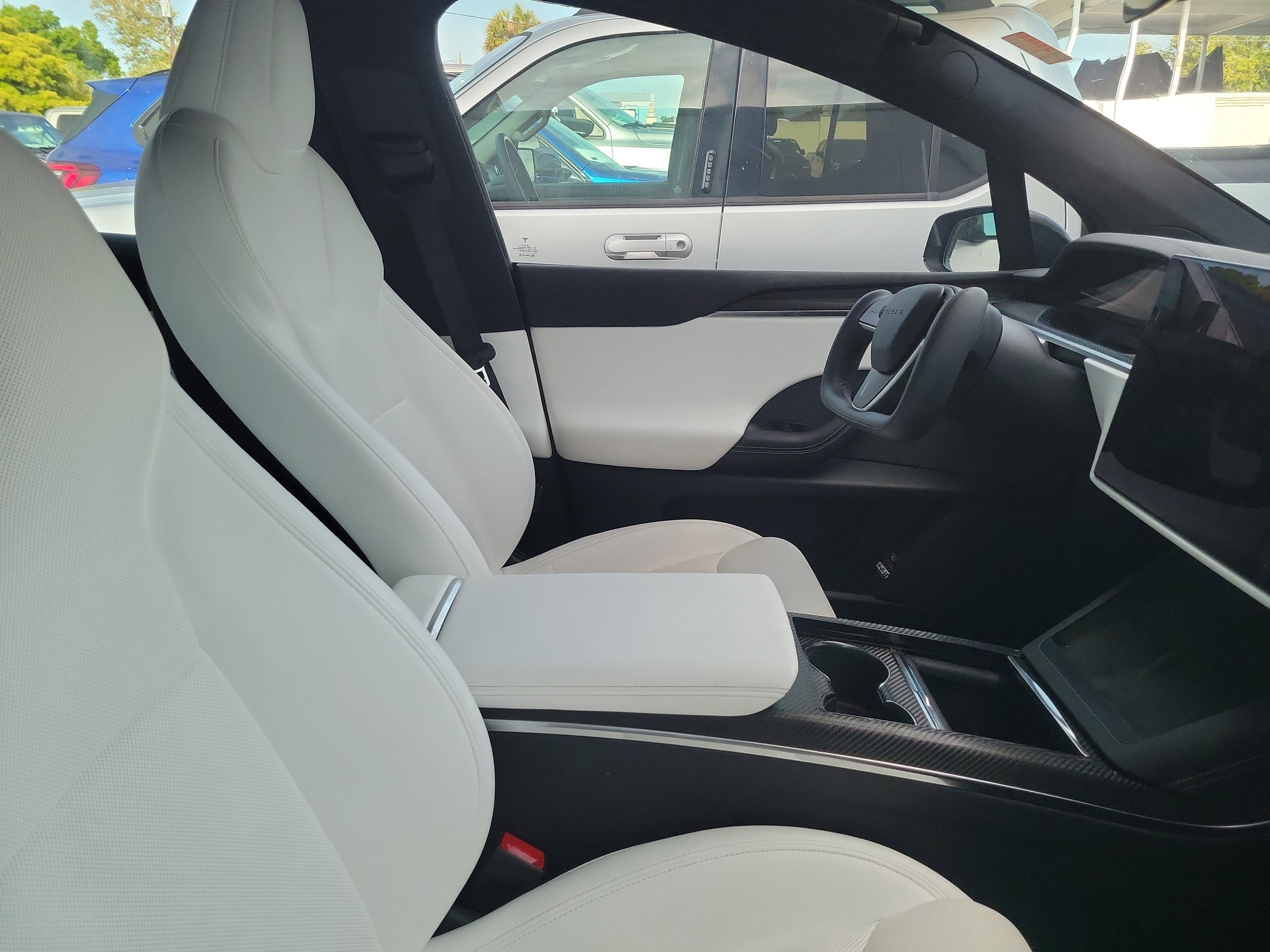 2022 Tesla Model X Base