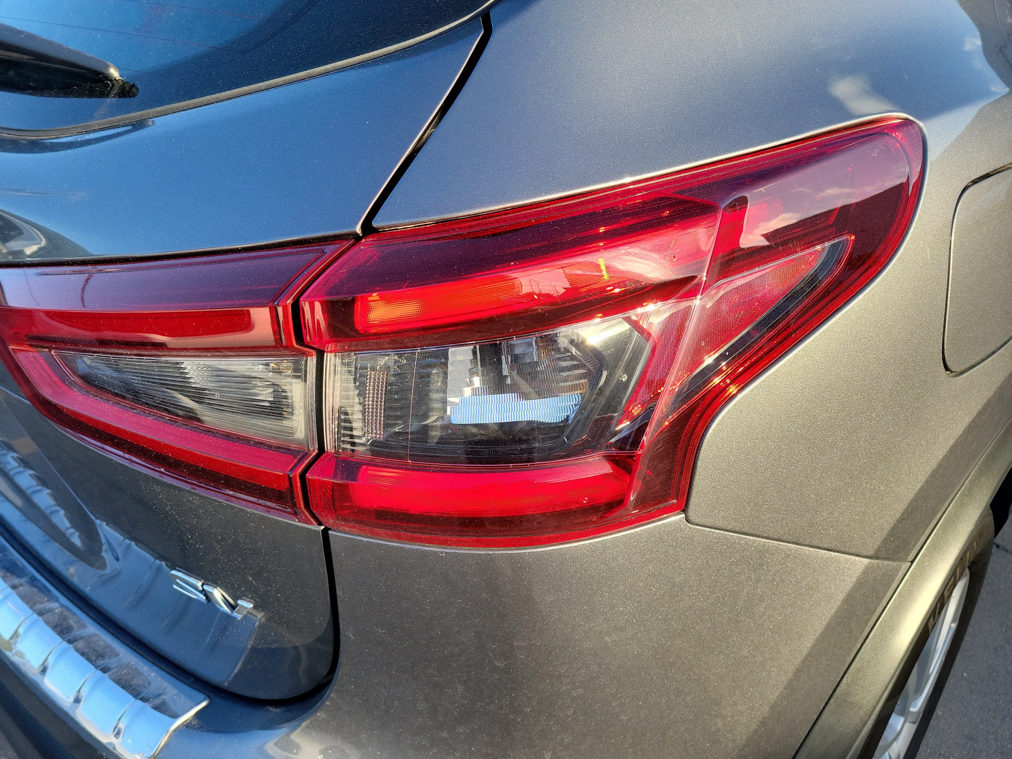 2022 Nissan Rogue Sport SV