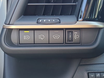 2025 Toyota Crown Signia XLE