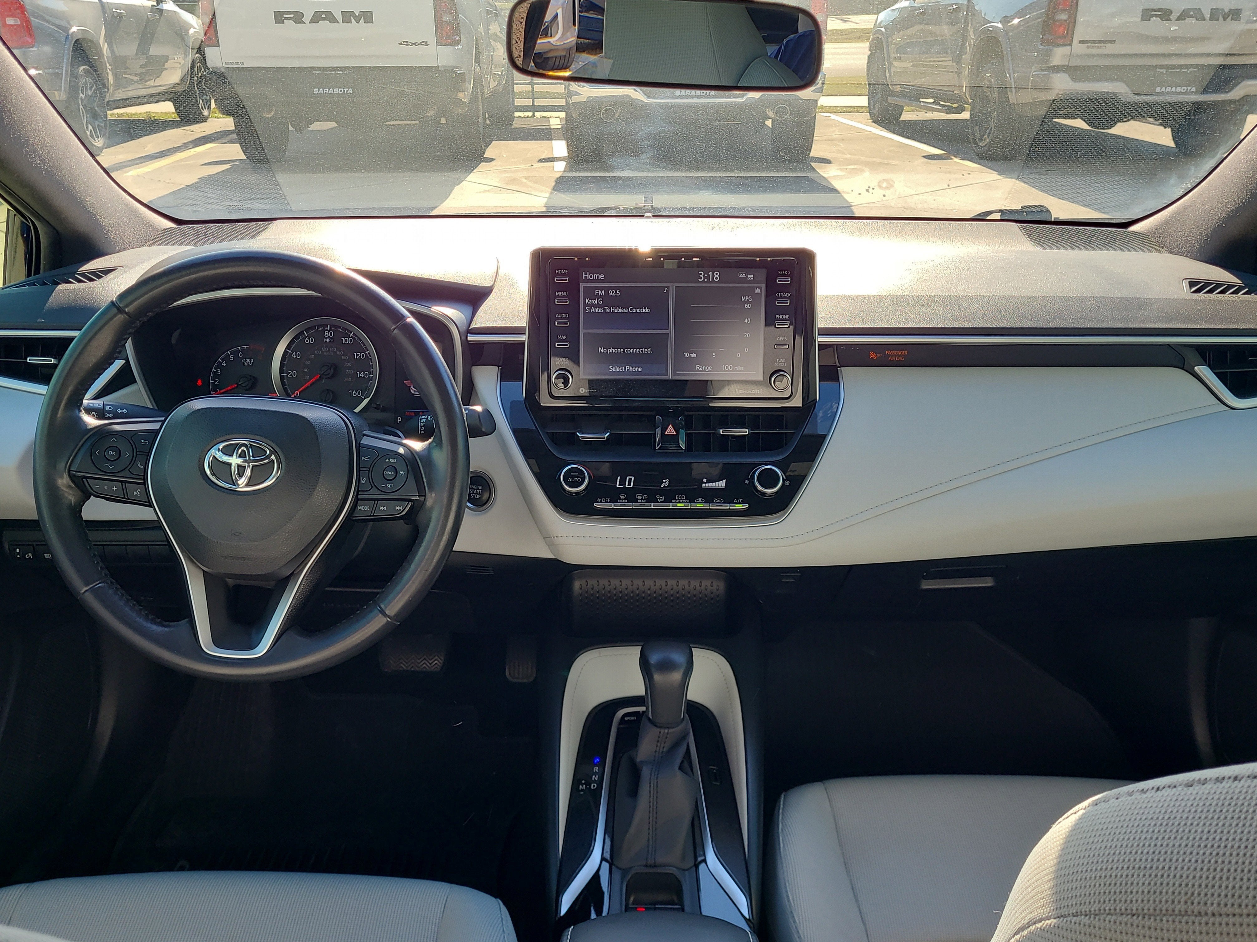 2020 Toyota Corolla Hatchback SE