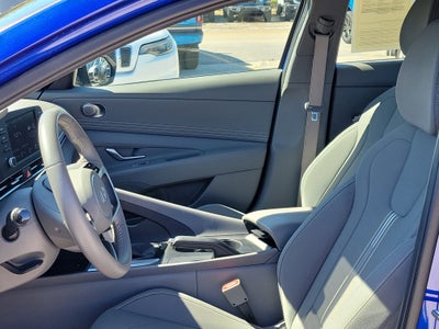2025 Hyundai Elantra SEL Sport
