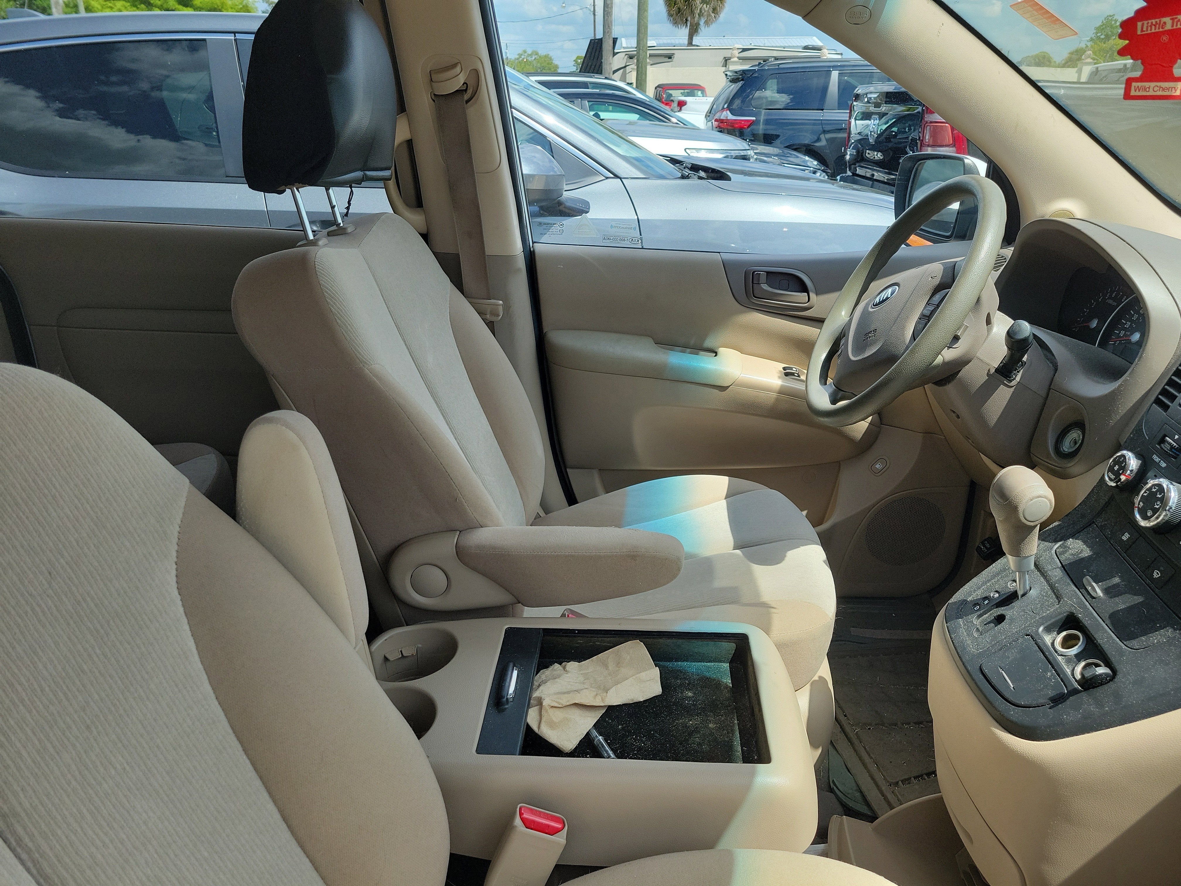 2014 Kia Sedona LX