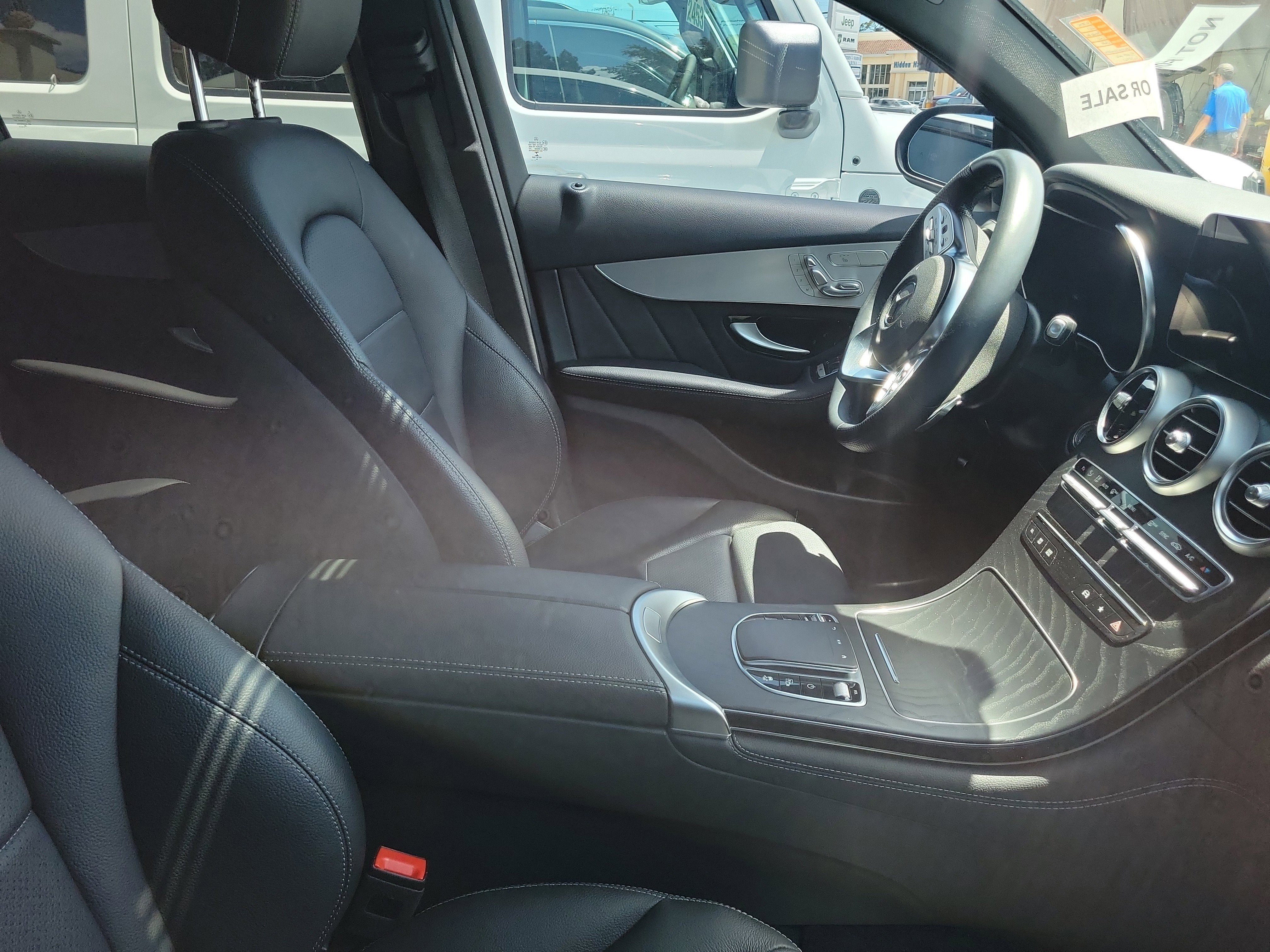 2021 Mercedes-Benz GLC GLC 300