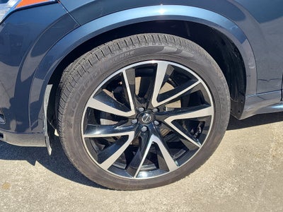 2020 Volvo XC90 Momentum