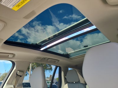 2023 Volvo XC90 Recharge Plug-In Hybrid Core Bright Theme