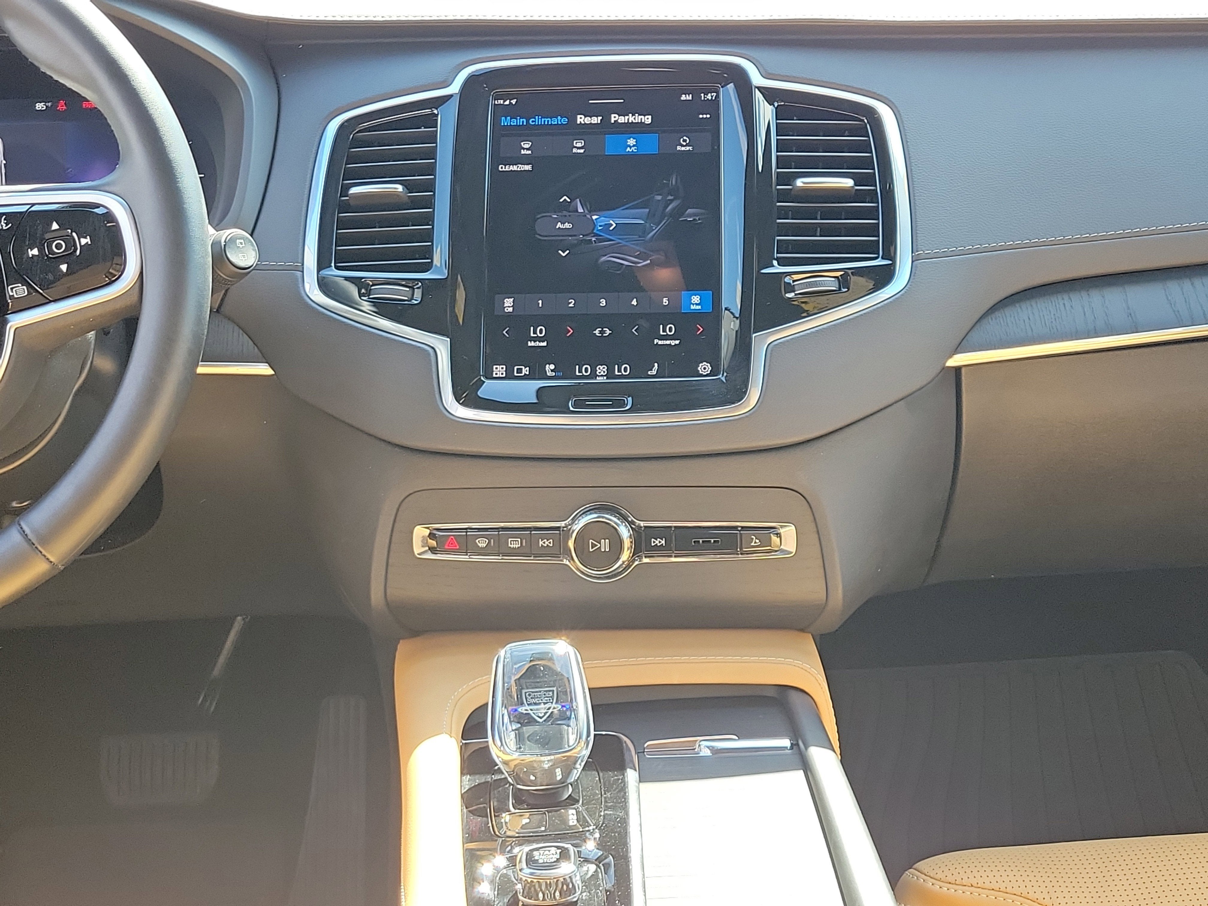 2025 Volvo XC90 Plug-In Hybrid Ultra