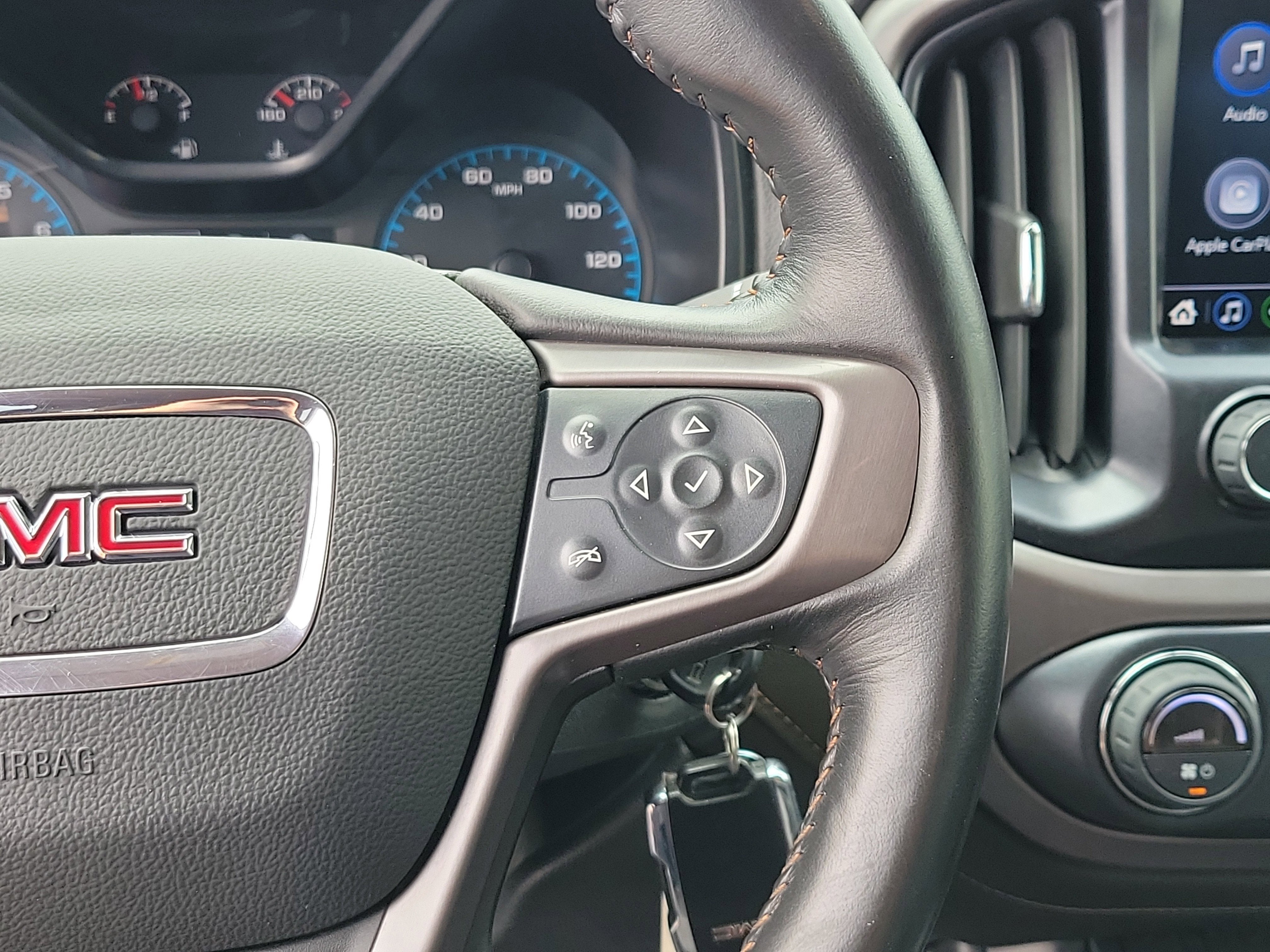 2022 GMC Canyon 4WD AT4 w/Cloth