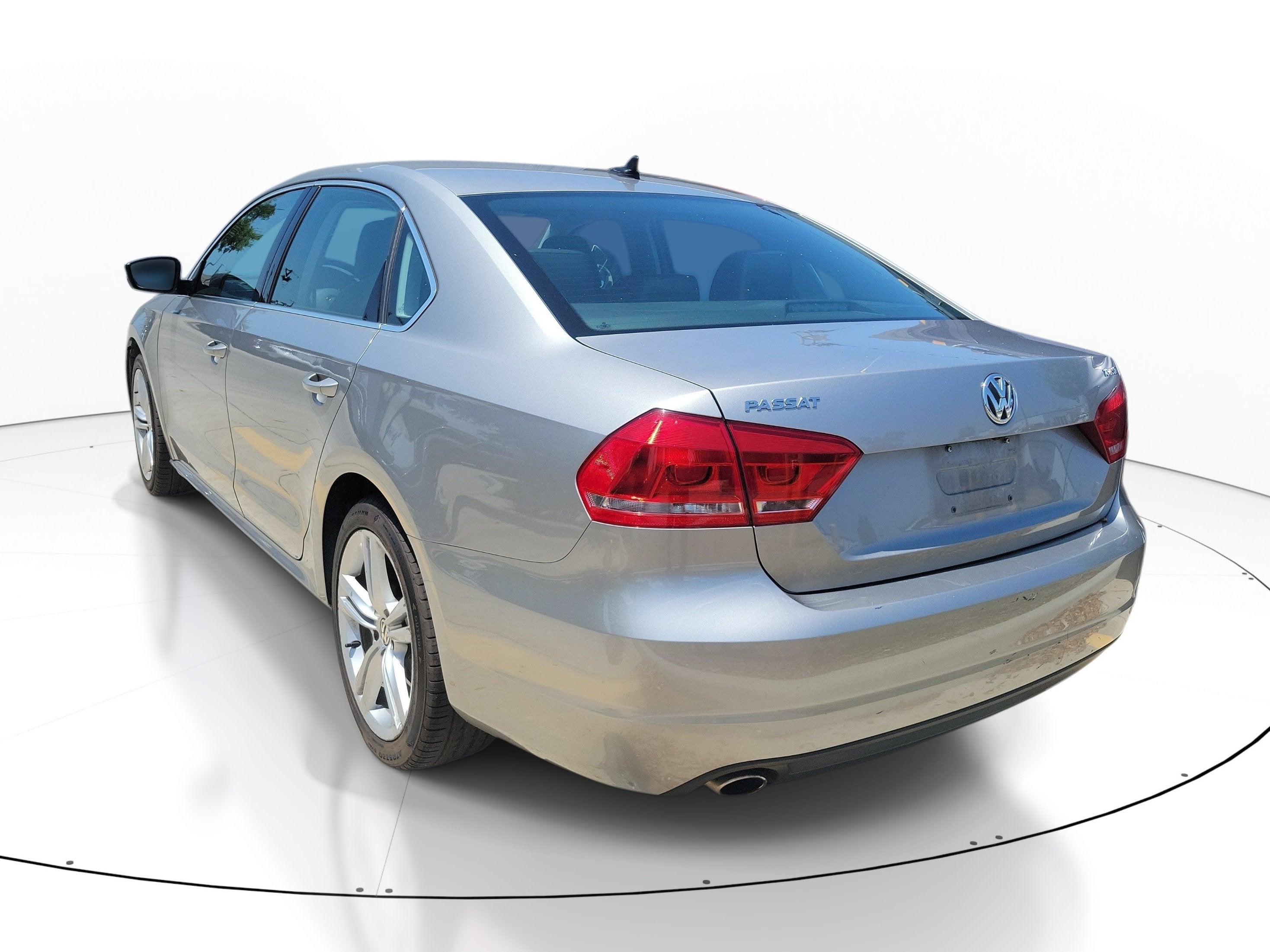 2014 Volkswagen Passat 1.8T SE
