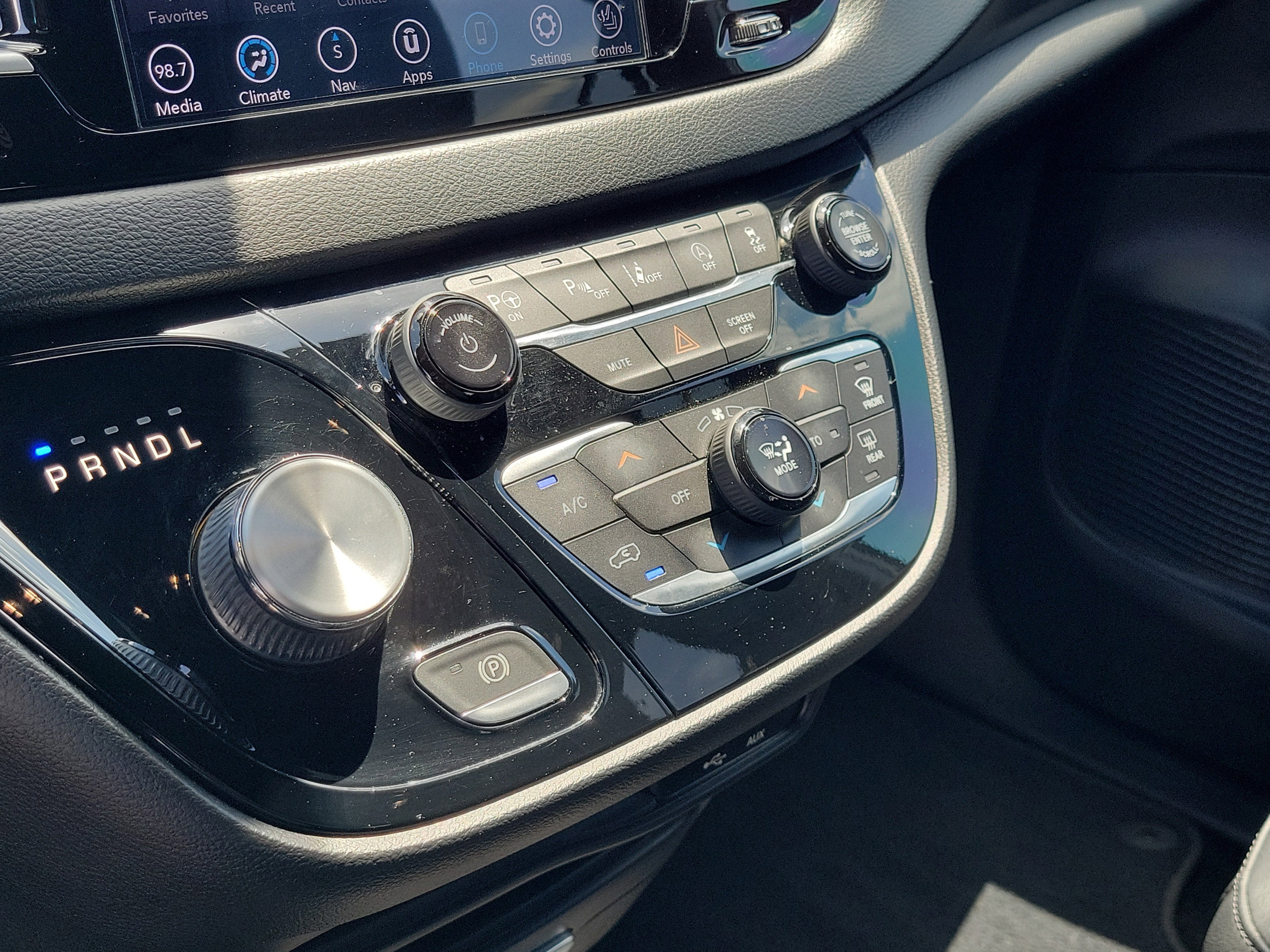 2020 Chrysler Pacifica Touring L