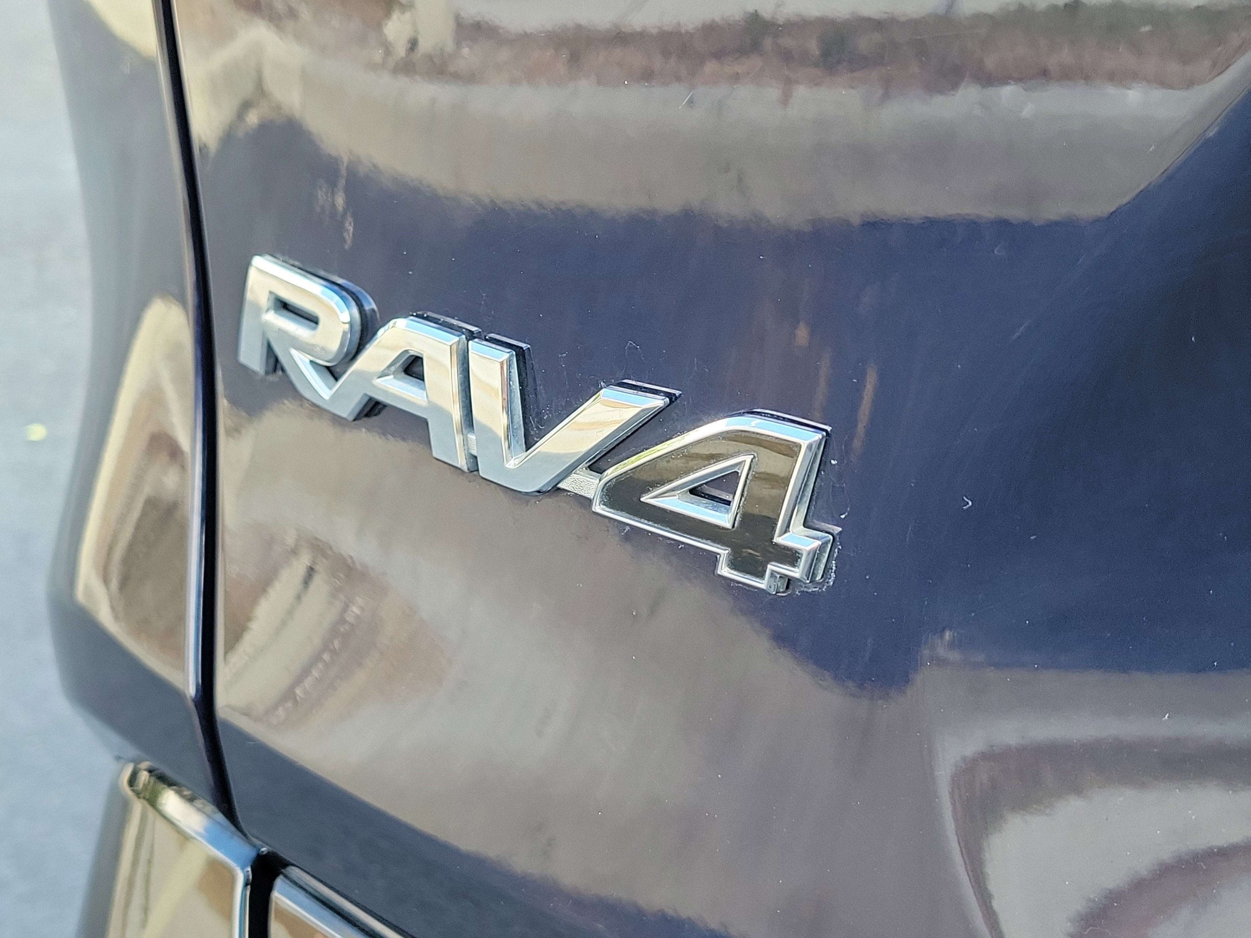2019 Toyota RAV4 Hybrid XSE