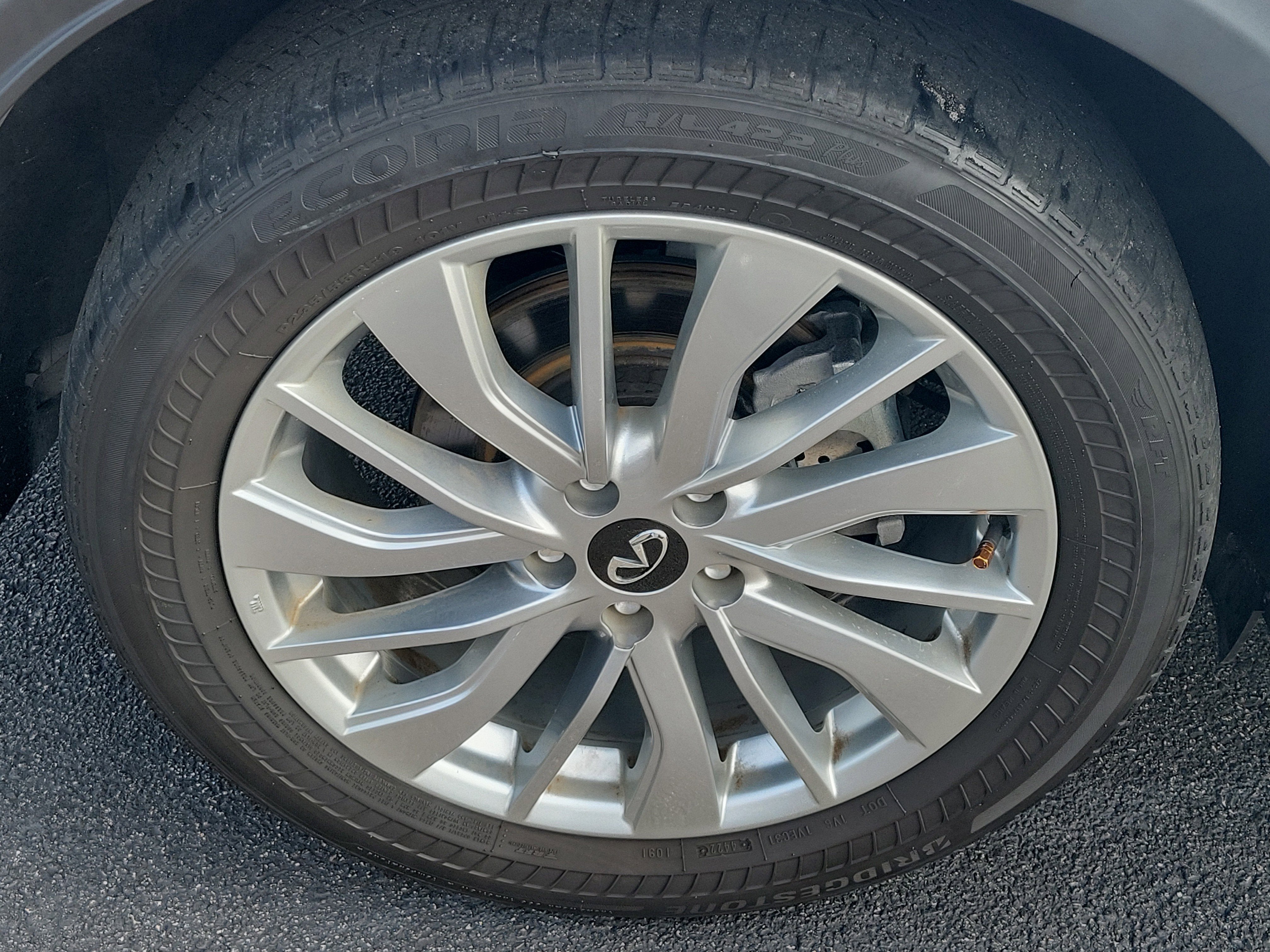 2023 INFINITI QX50 LUXE