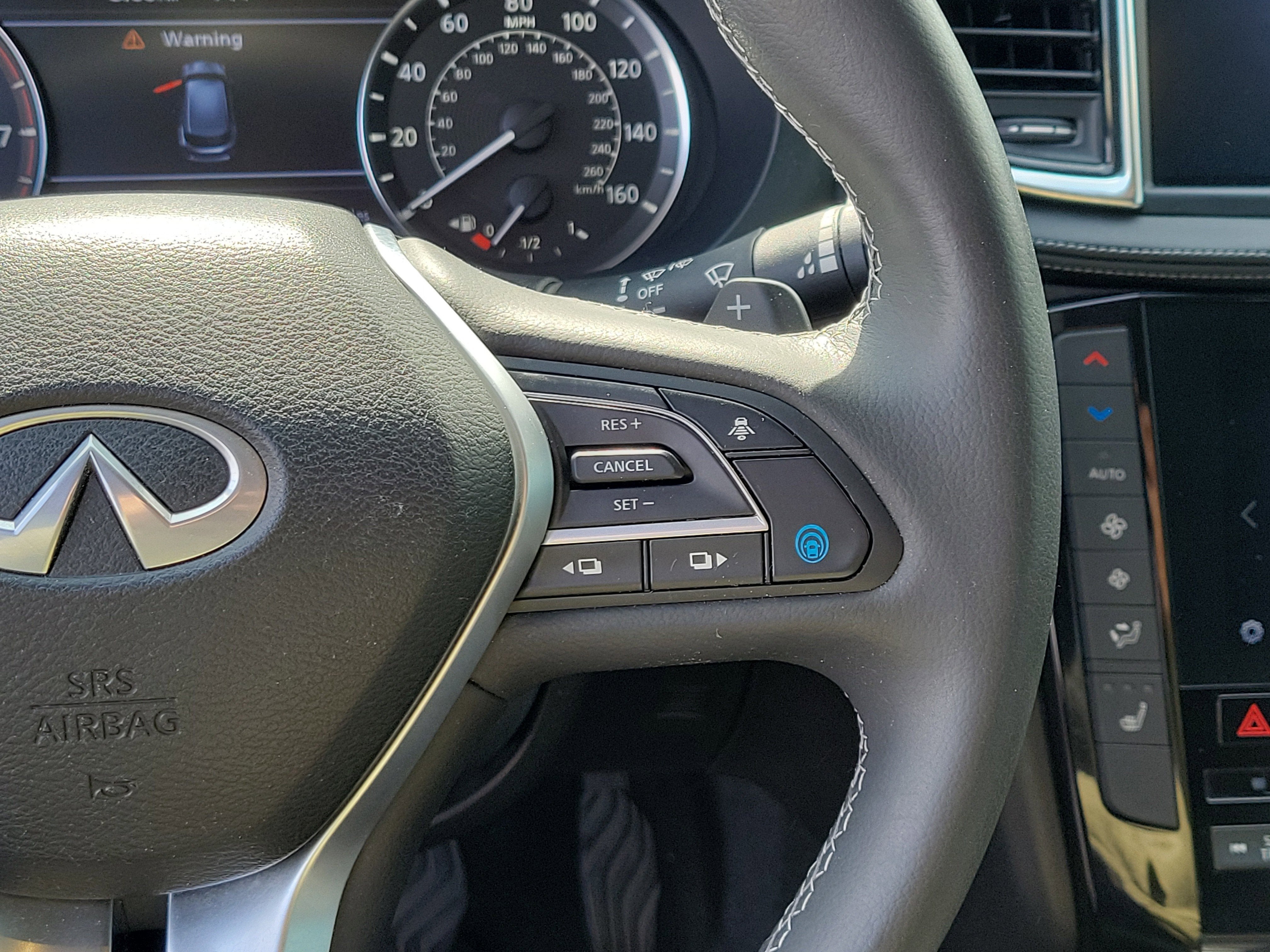 2023 INFINITI QX50 LUXE