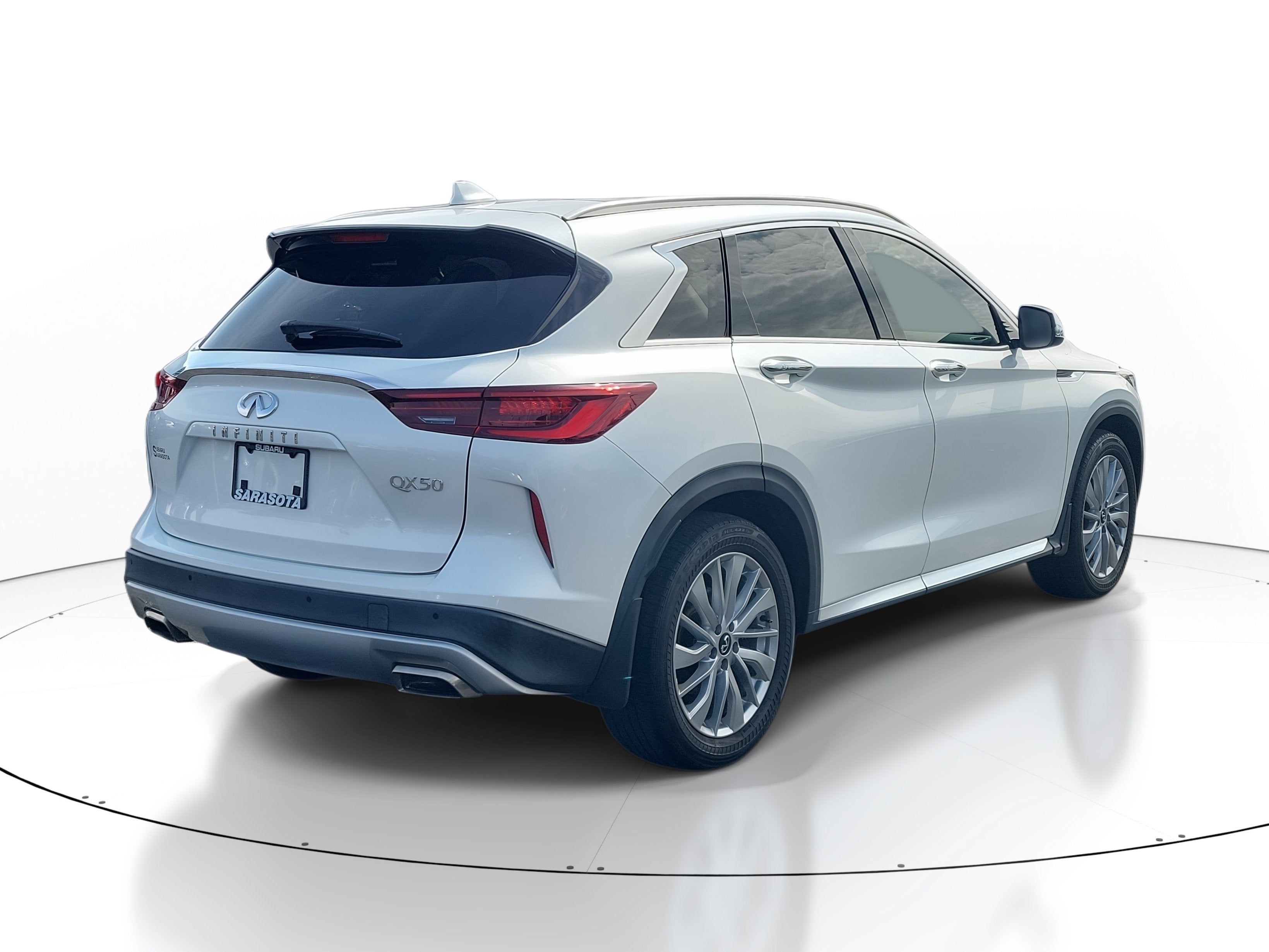 2023 INFINITI QX50 LUXE
