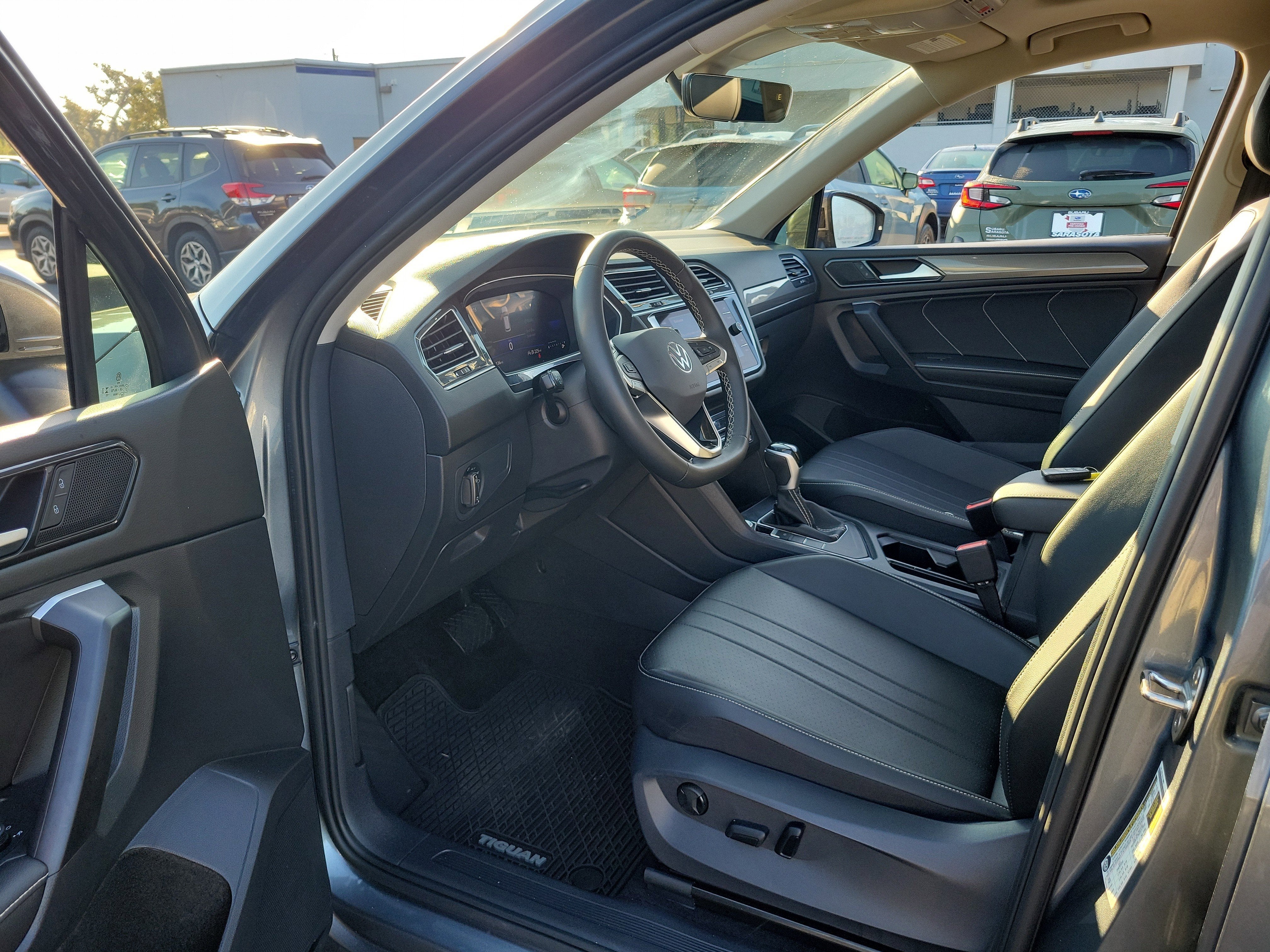 2023 Volkswagen Tiguan SE