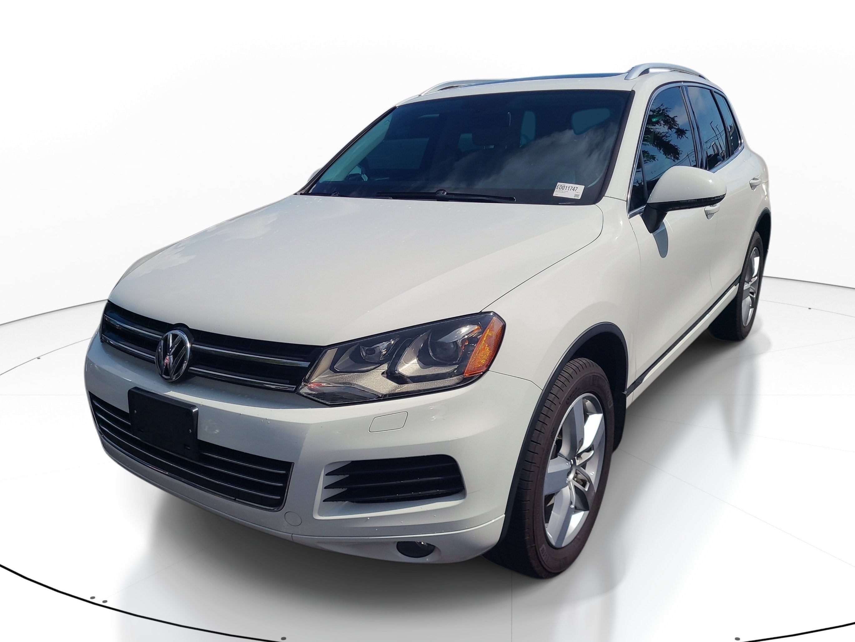 2014 Volkswagen Touareg Sport w/Nav