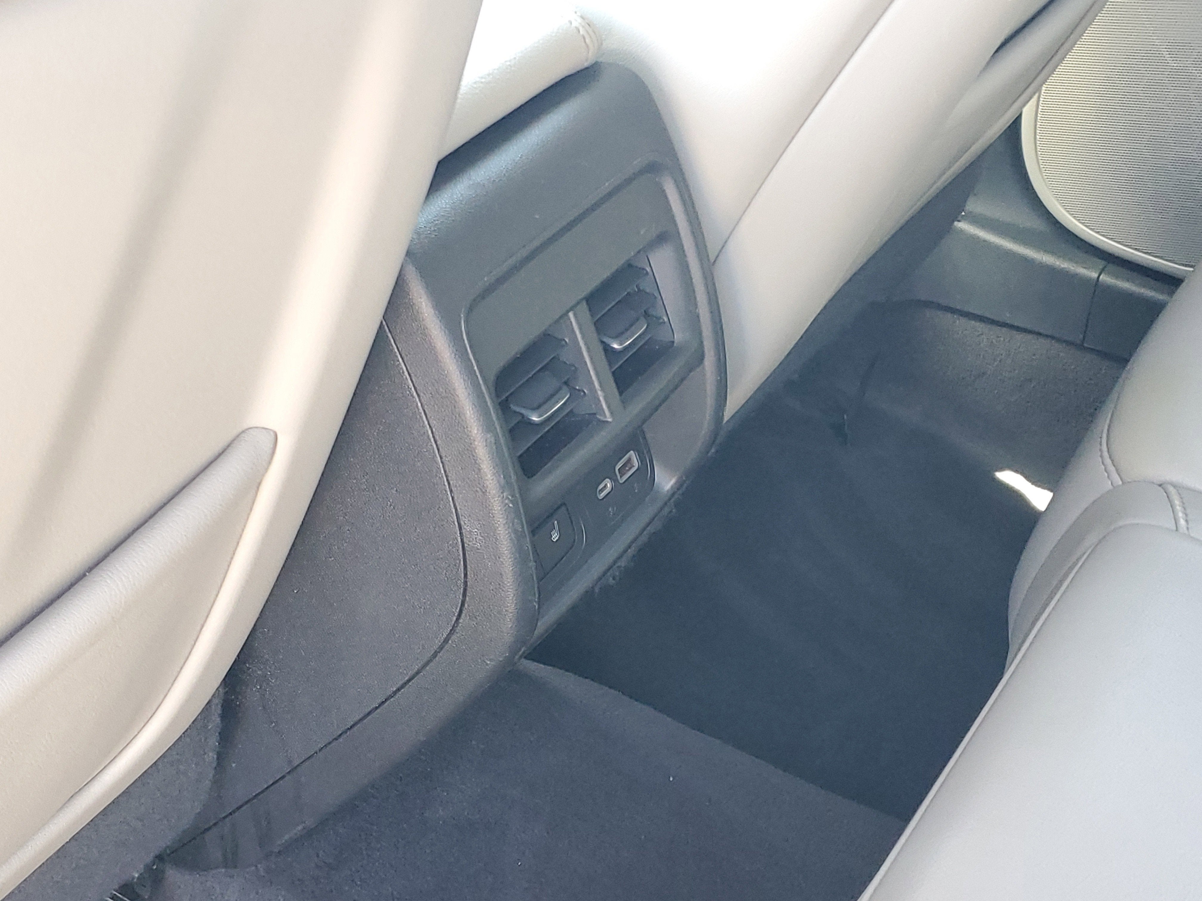 2019 Cadillac XT4 FWD Premium Luxury