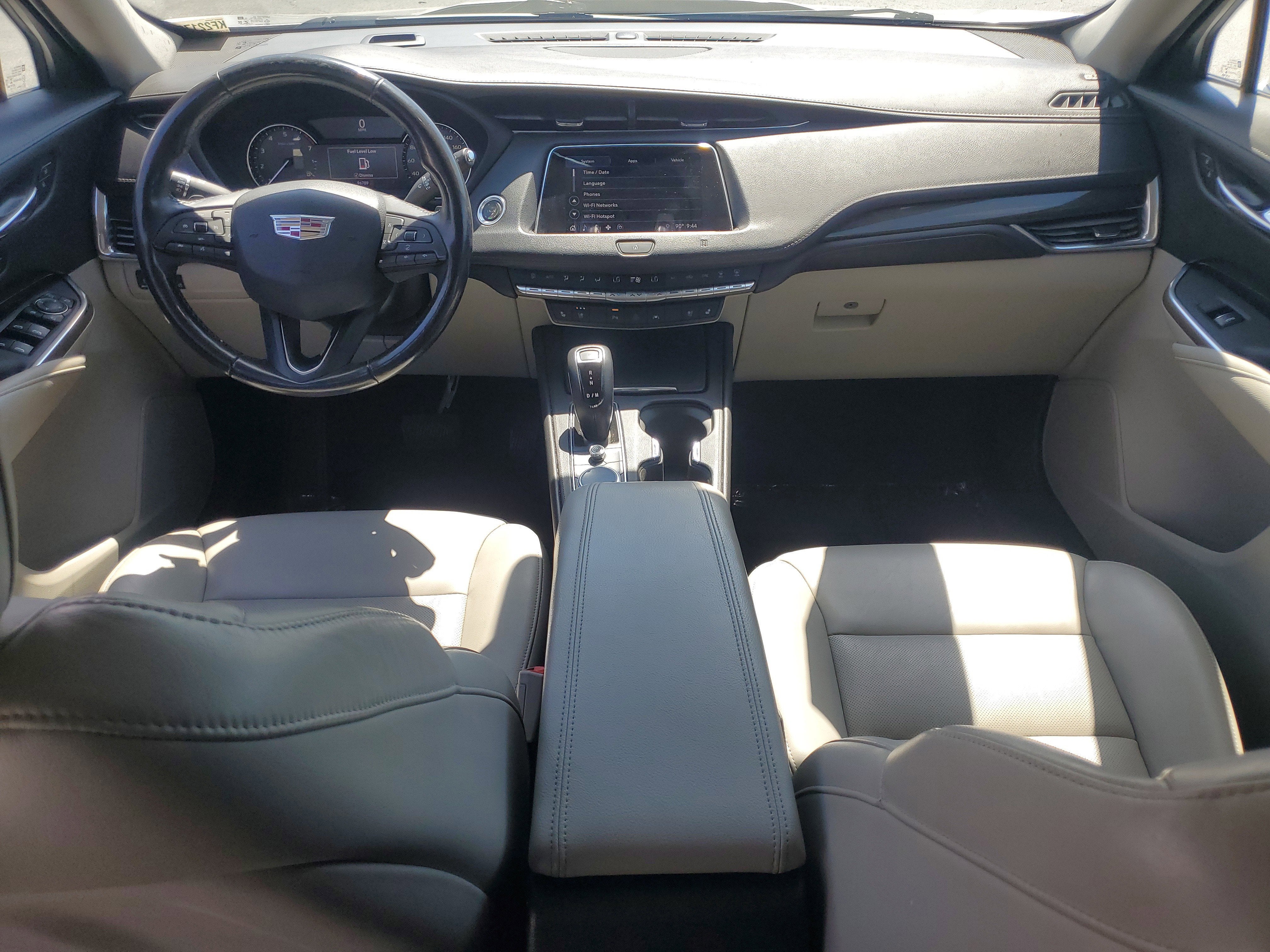 2019 Cadillac XT4 FWD Premium Luxury