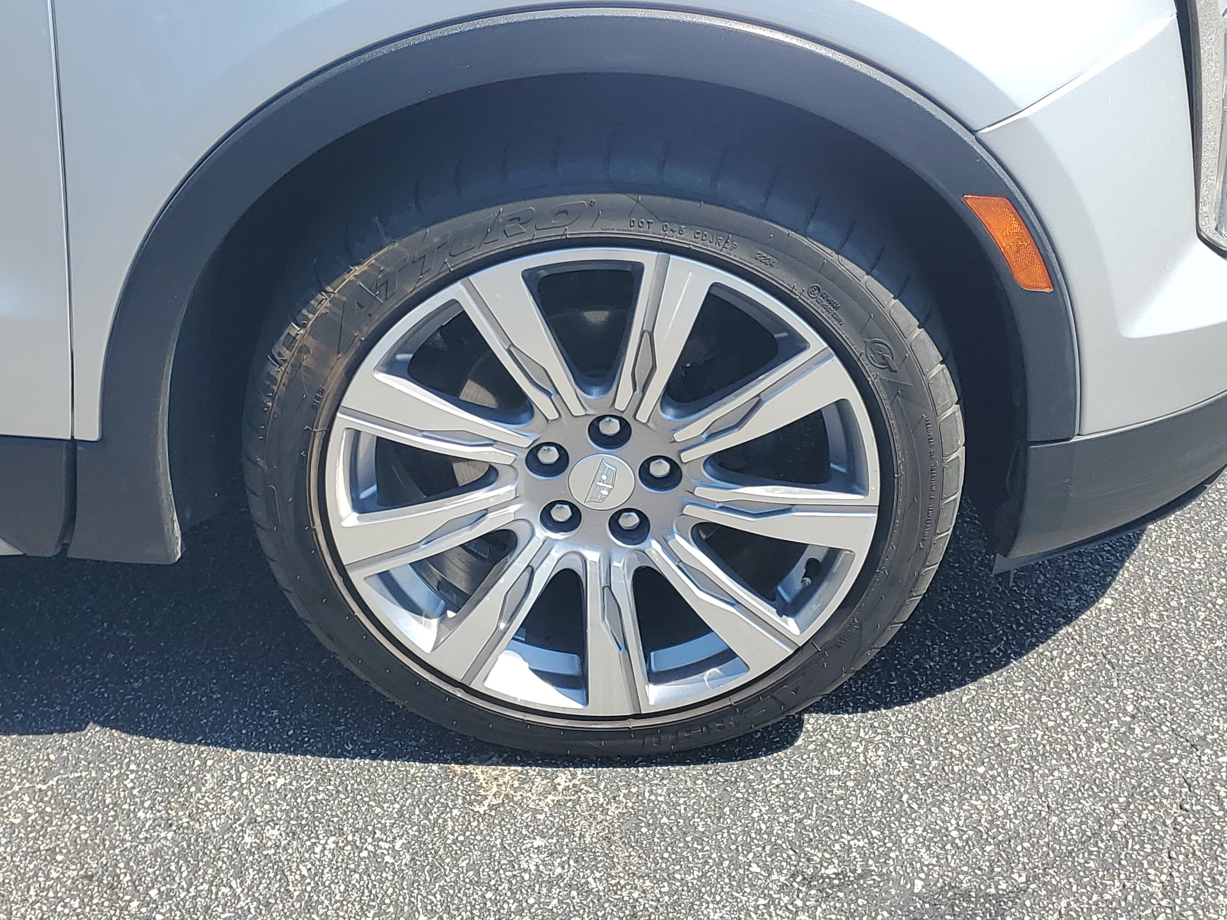 2019 Cadillac XT4 FWD Premium Luxury