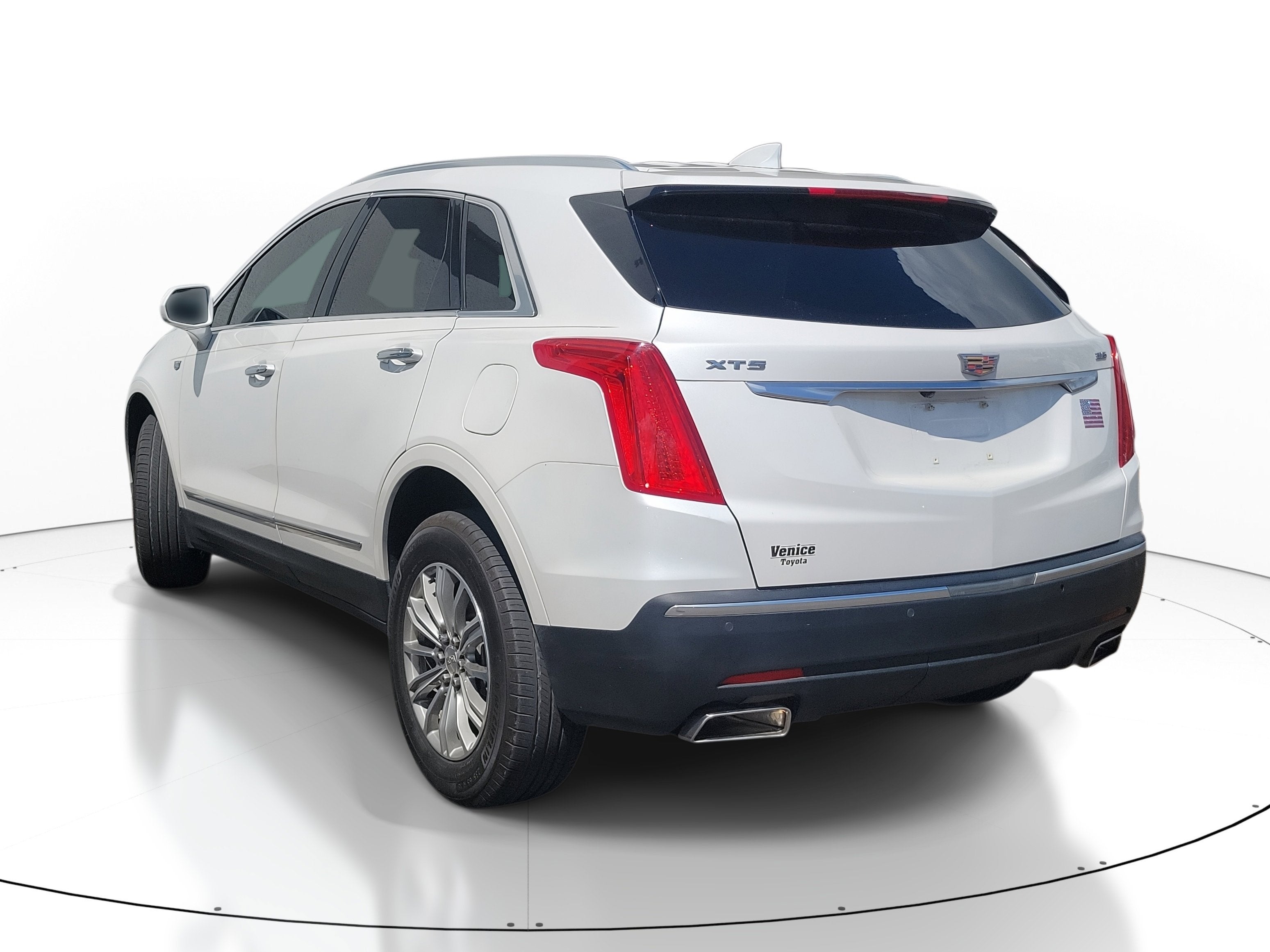 2019 Cadillac XT5 Luxury FWD
