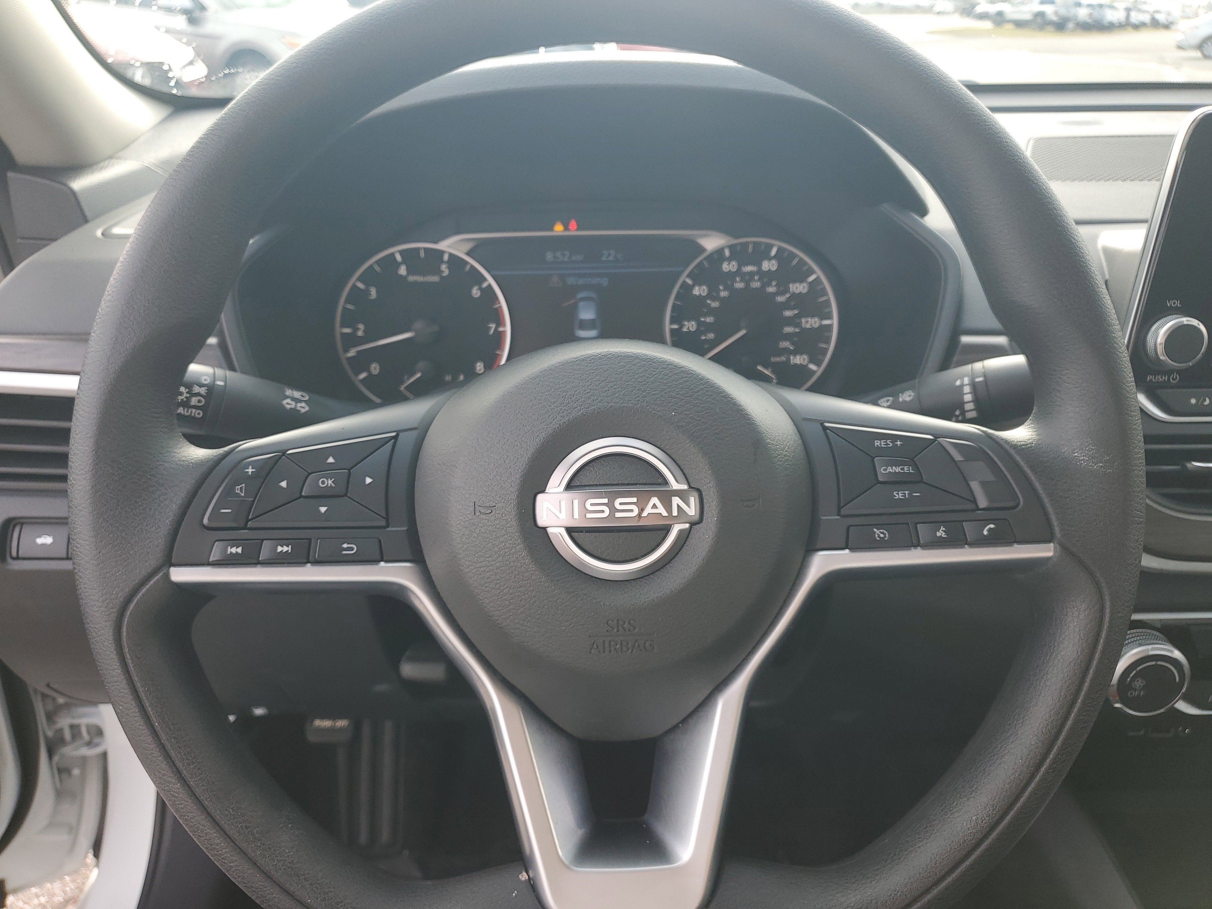 2025 Nissan Altima SV