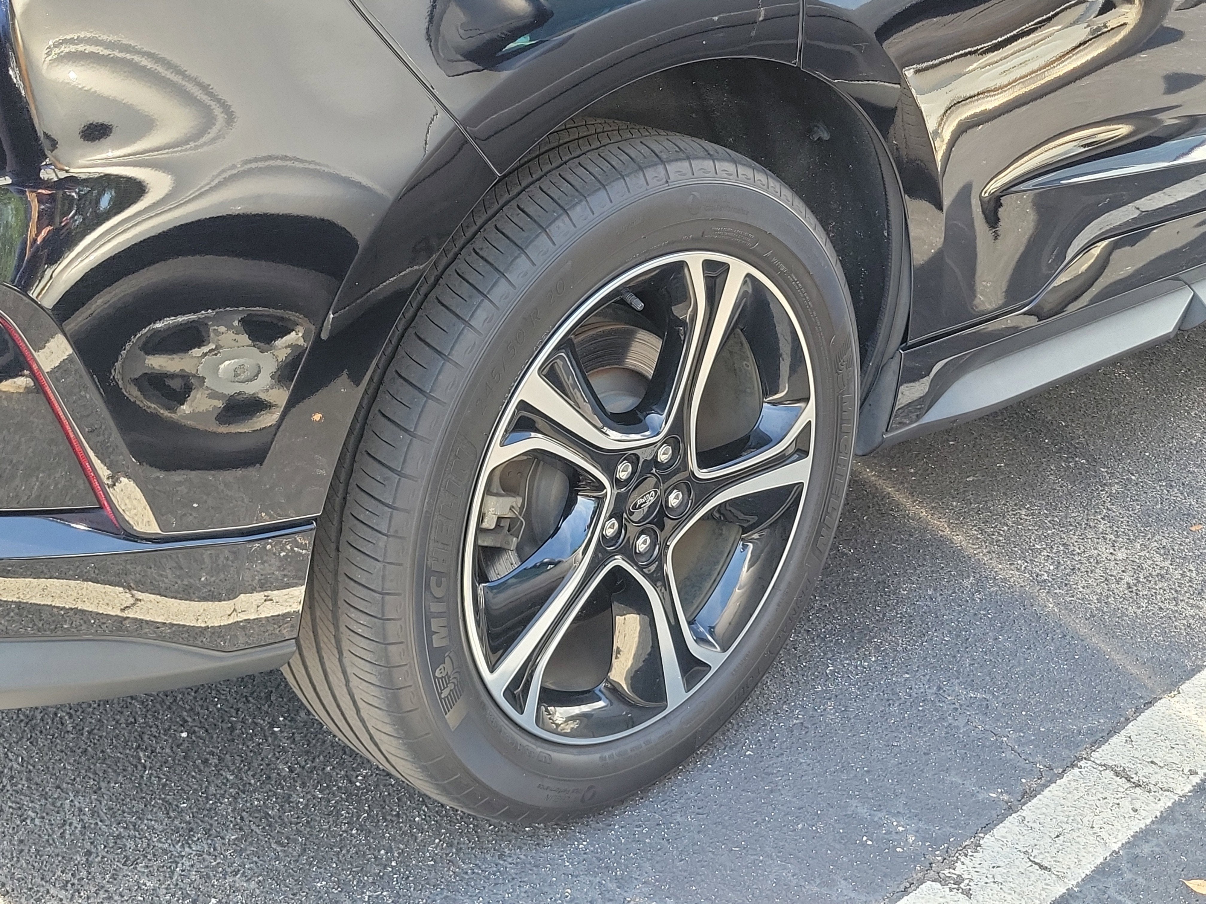 2020 Ford Edge ST
