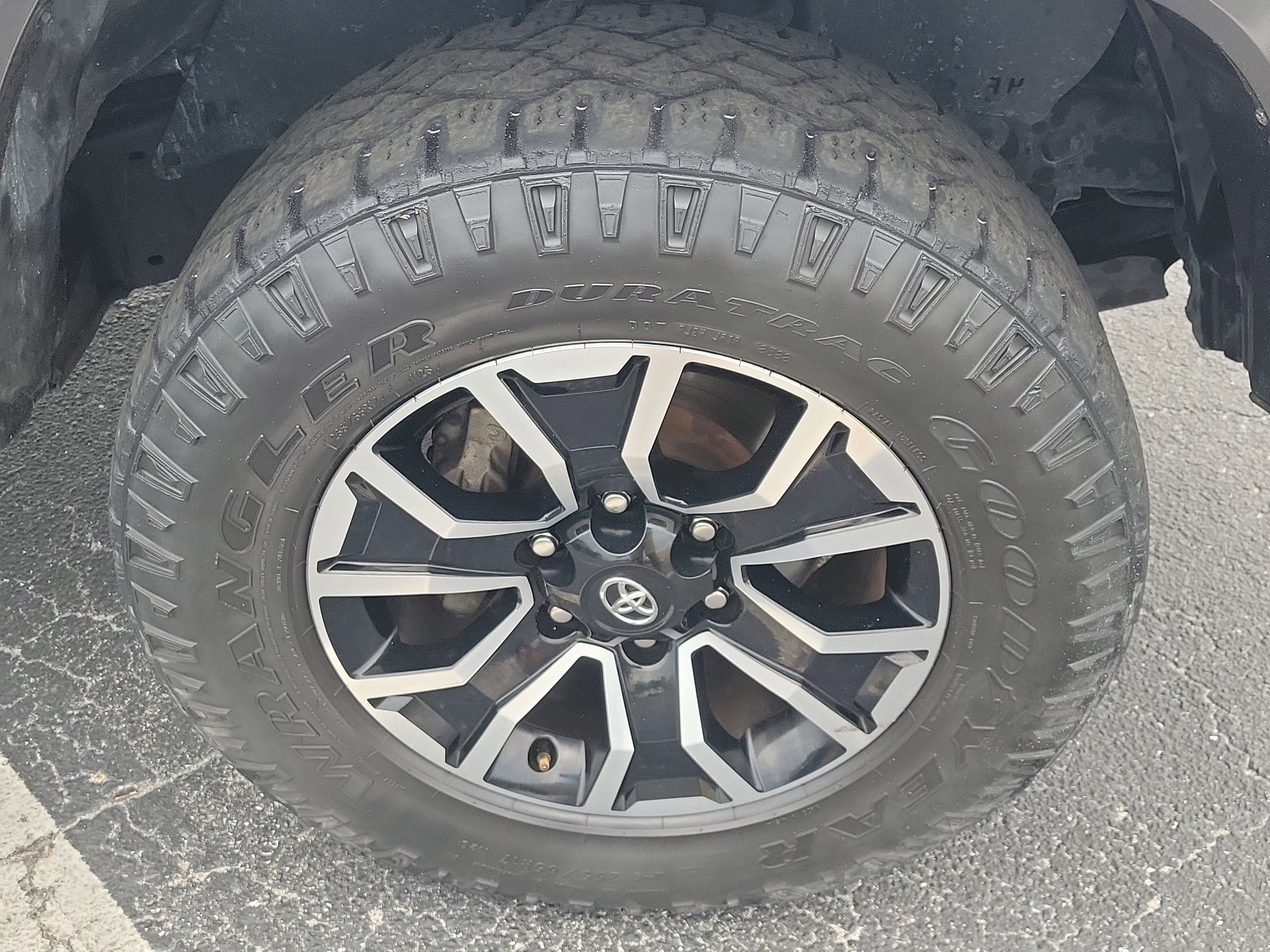 2023 Toyota Tacoma 2WD SR5