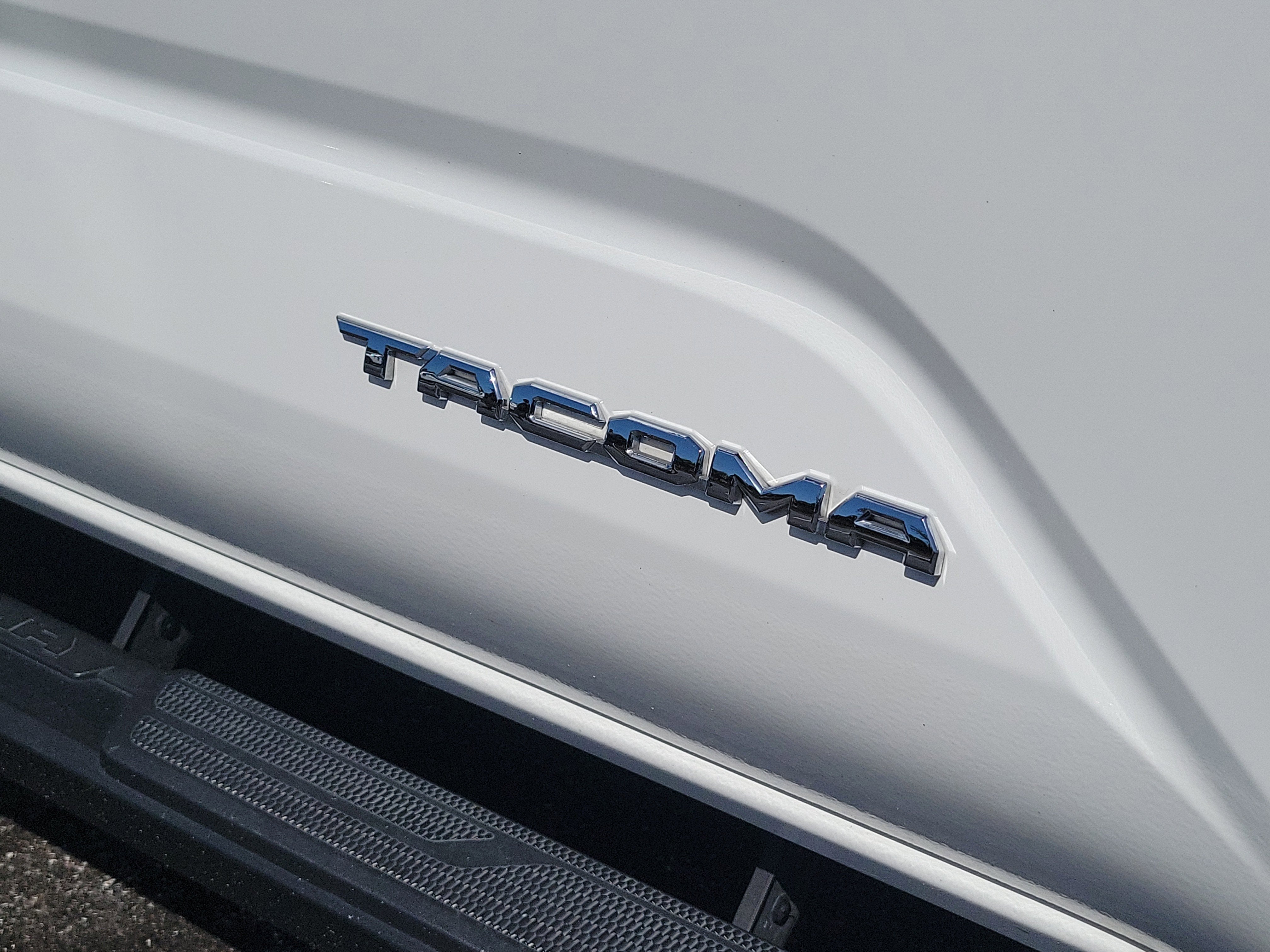 2024 Toyota Tacoma 2WD SR5