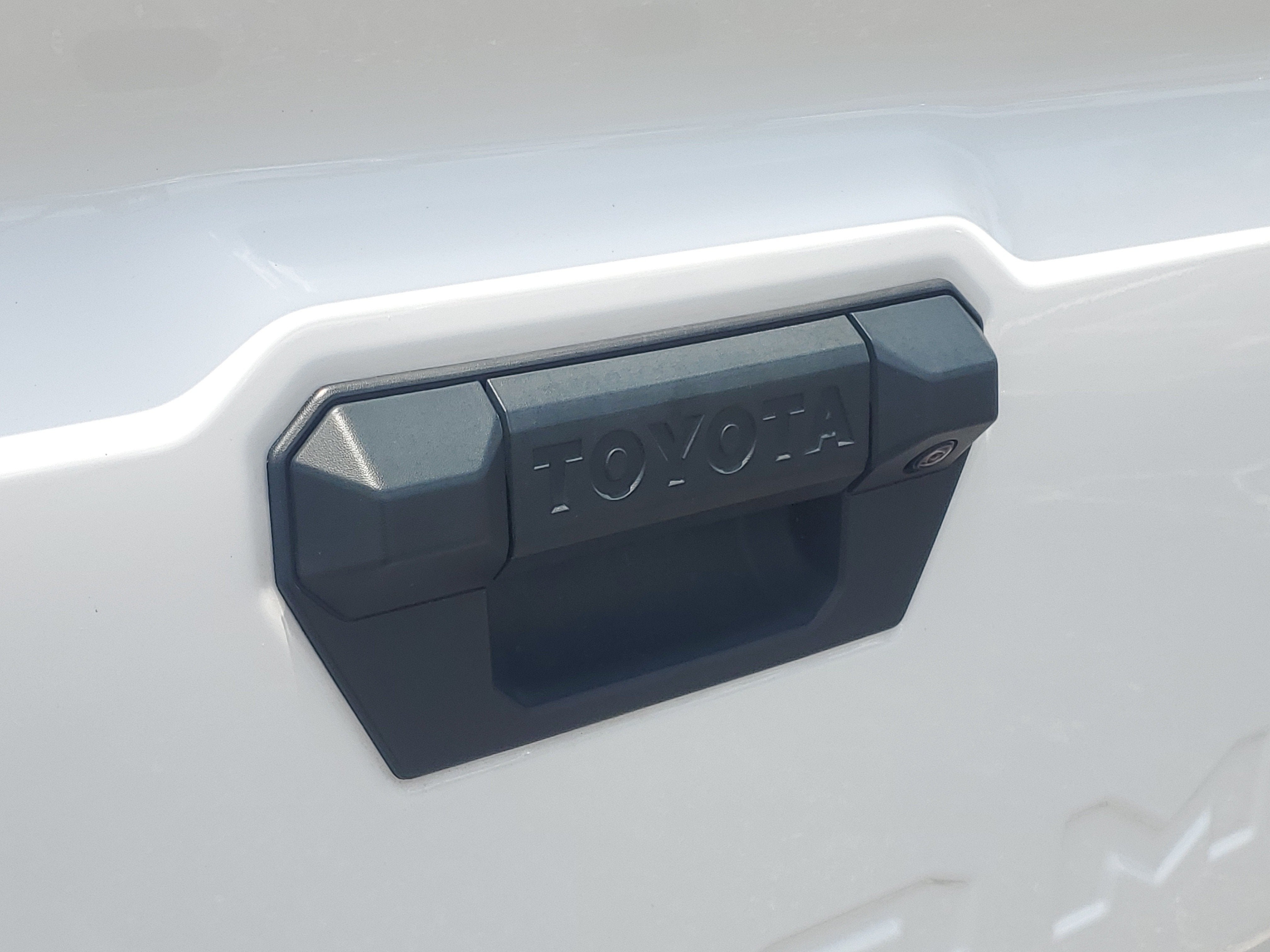 2025 Toyota Tacoma 4WD SR5