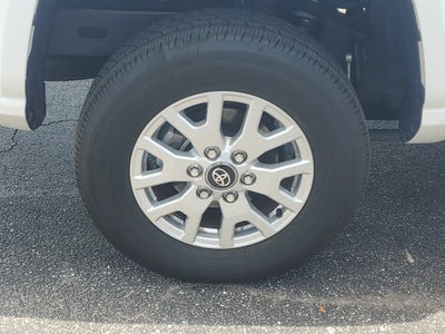 2025 Toyota Tacoma 4WD SR5