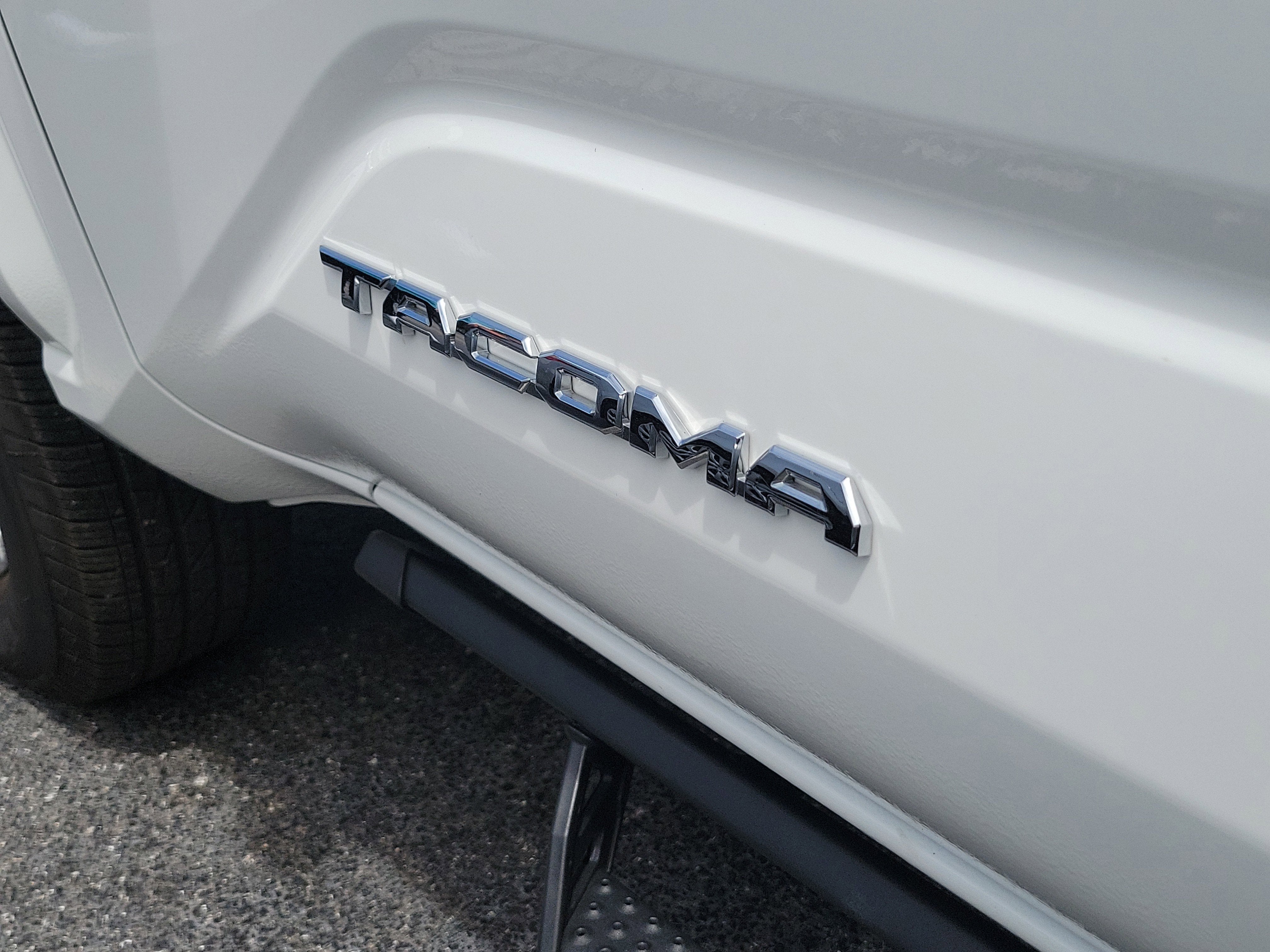 2024 Toyota Tacoma 4WD SR5