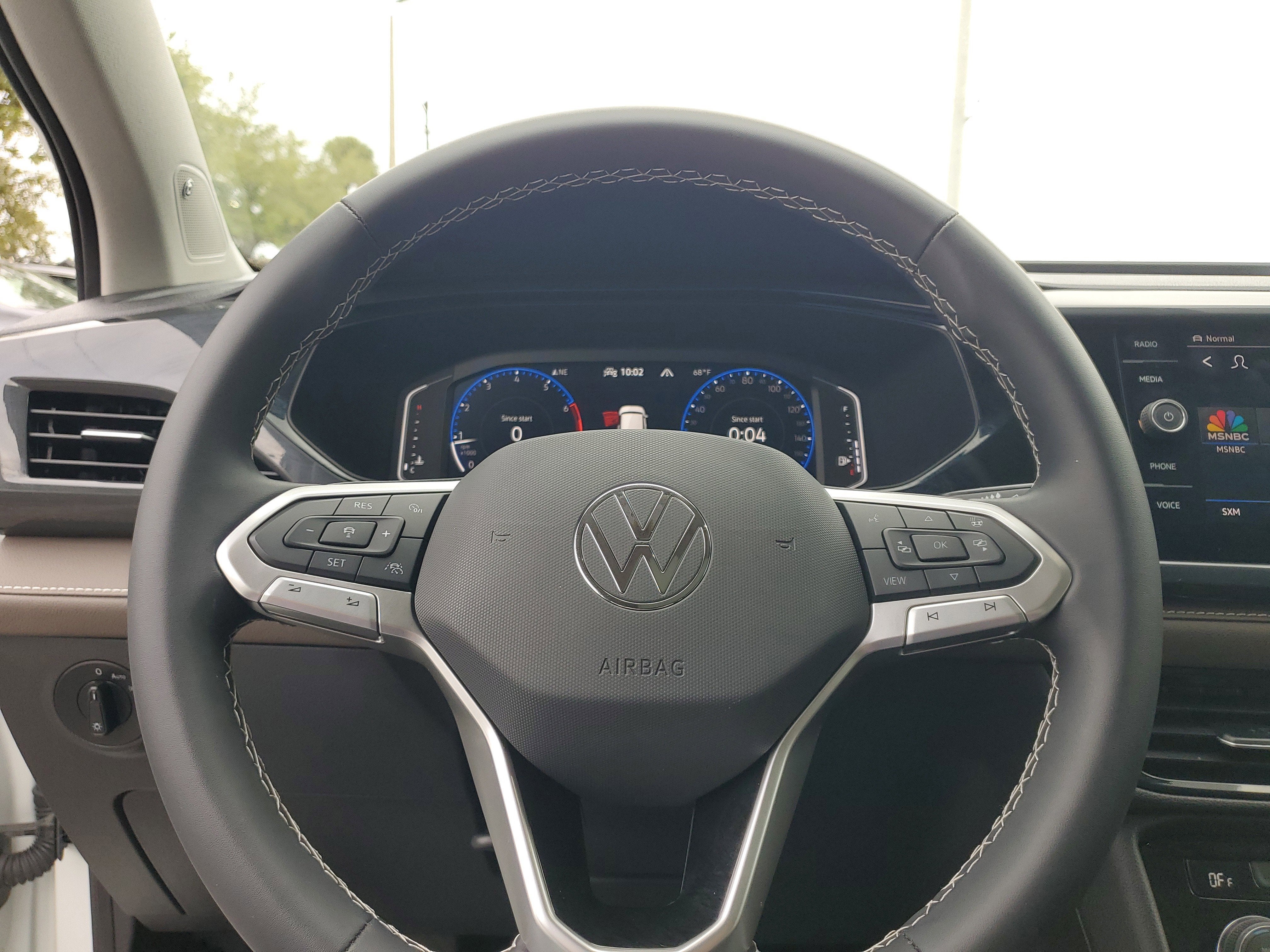 2024 Volkswagen Taos SEL