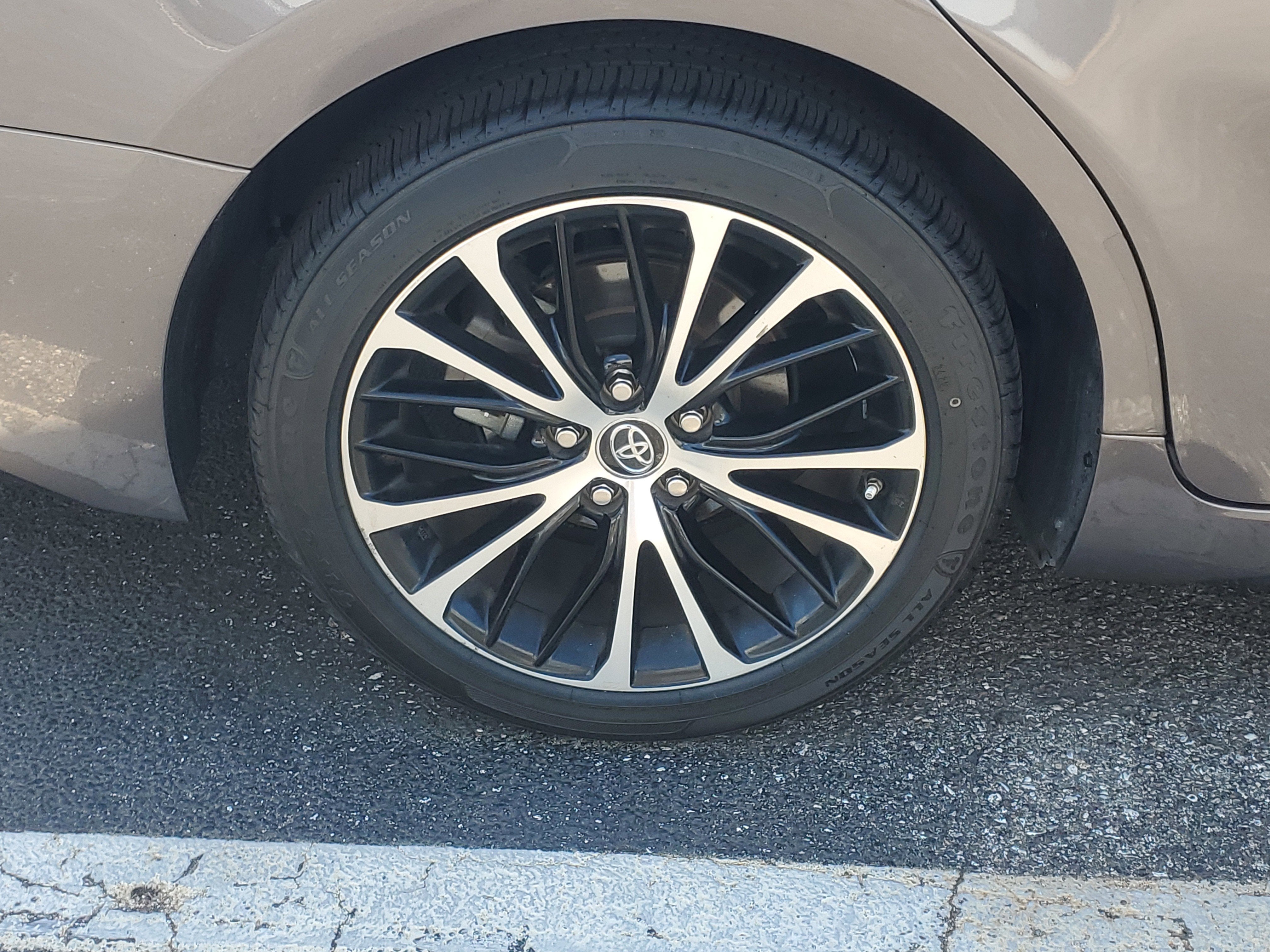 2019 Toyota Camry LE