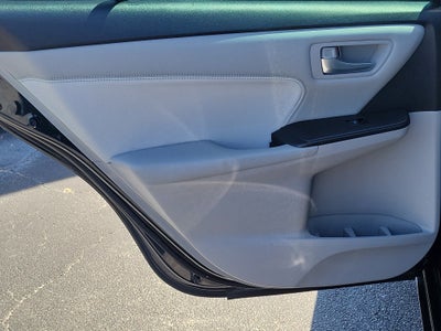 2017 Toyota Camry Hybrid LE