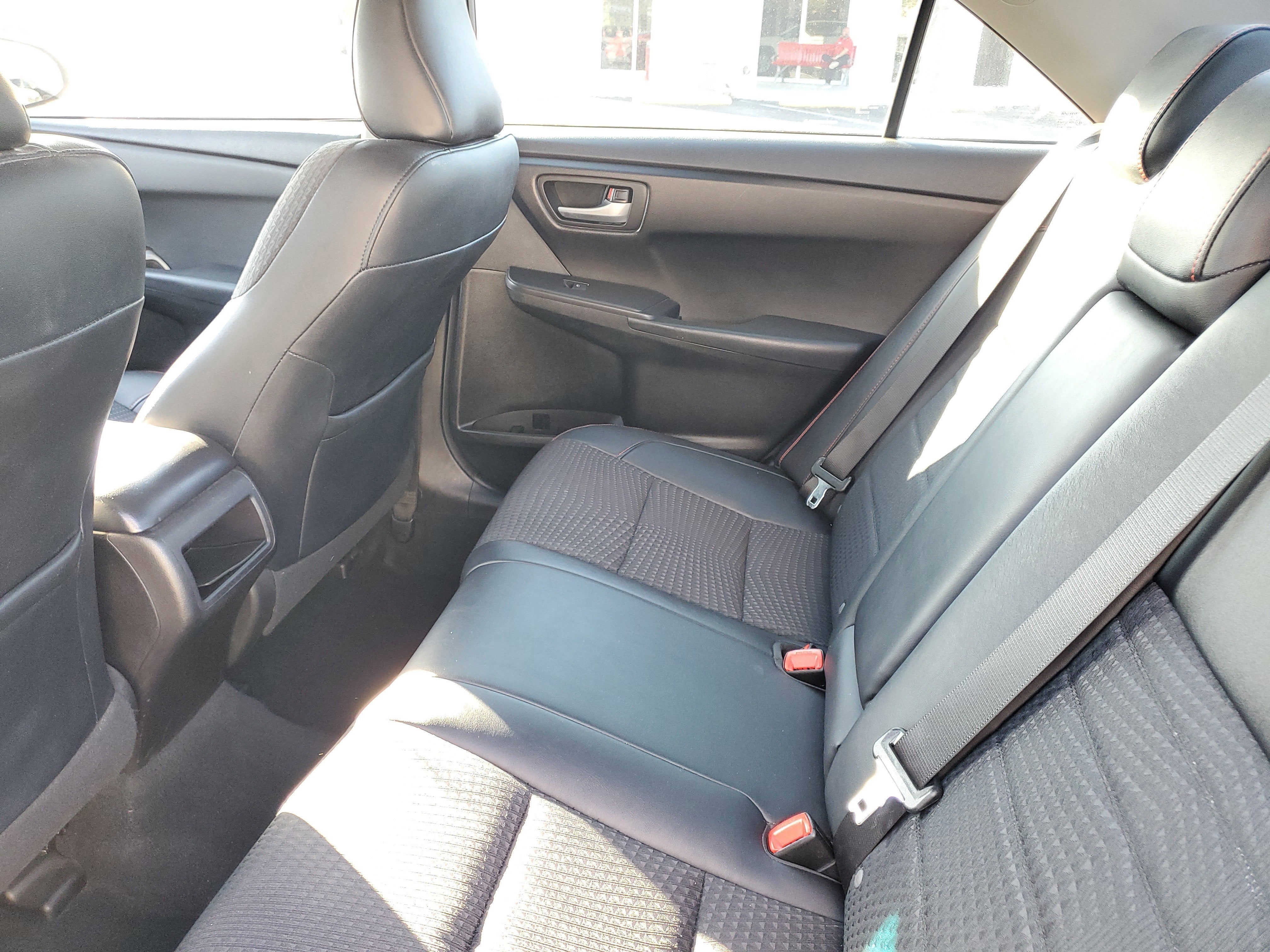 2015 Toyota Camry SE