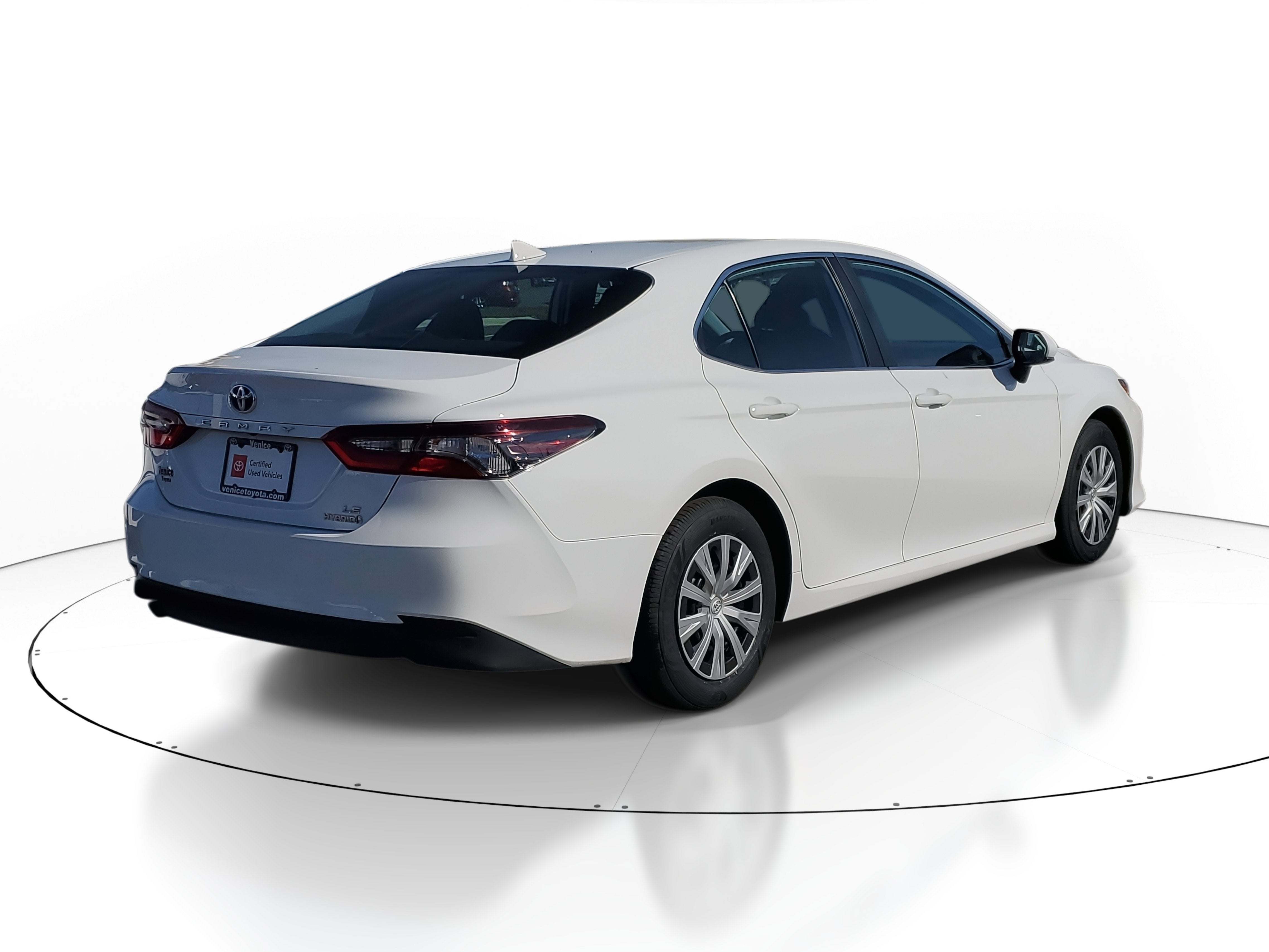 2024 Toyota Camry Hybrid LE
