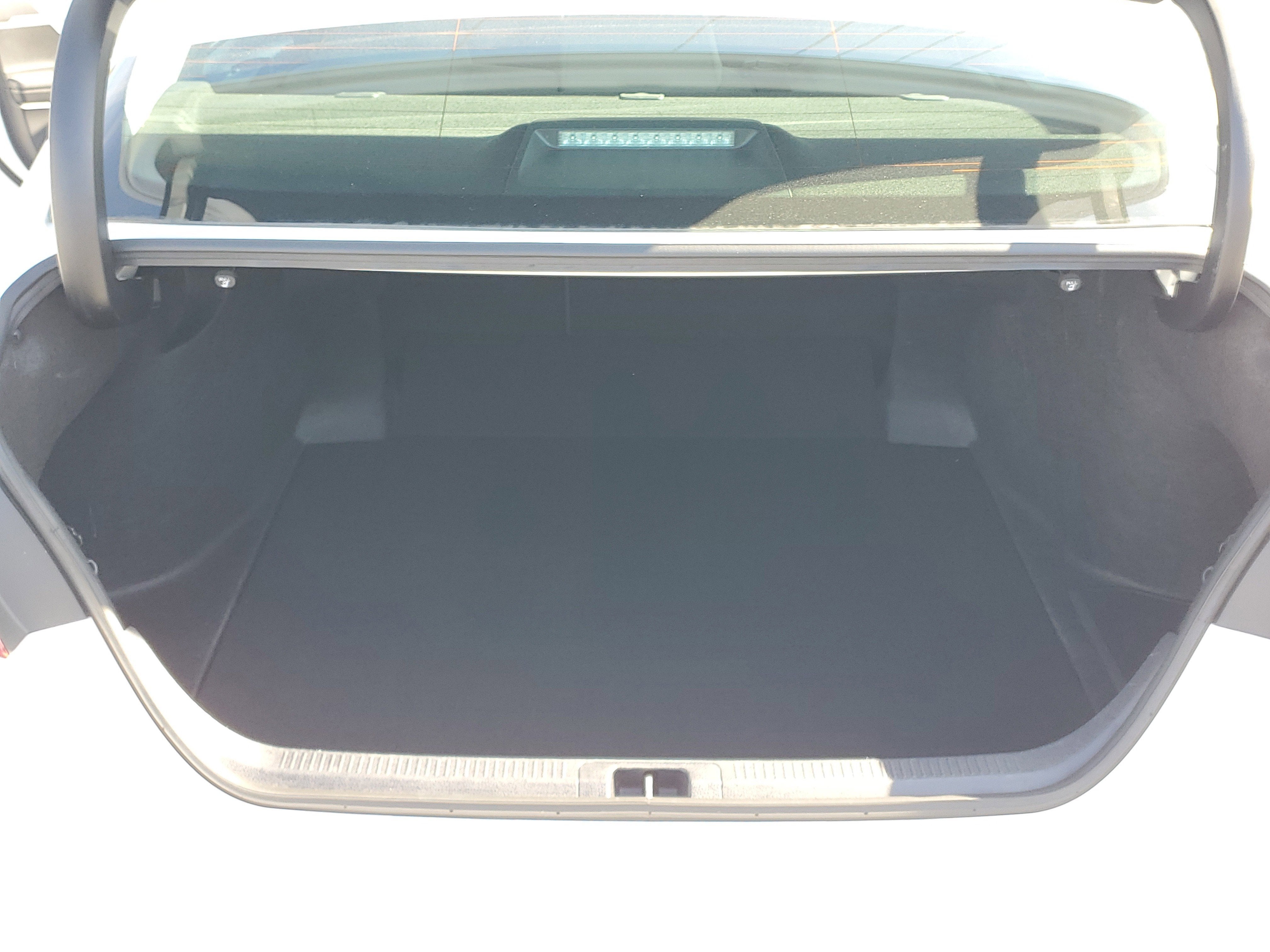 2024 Toyota Camry Hybrid LE