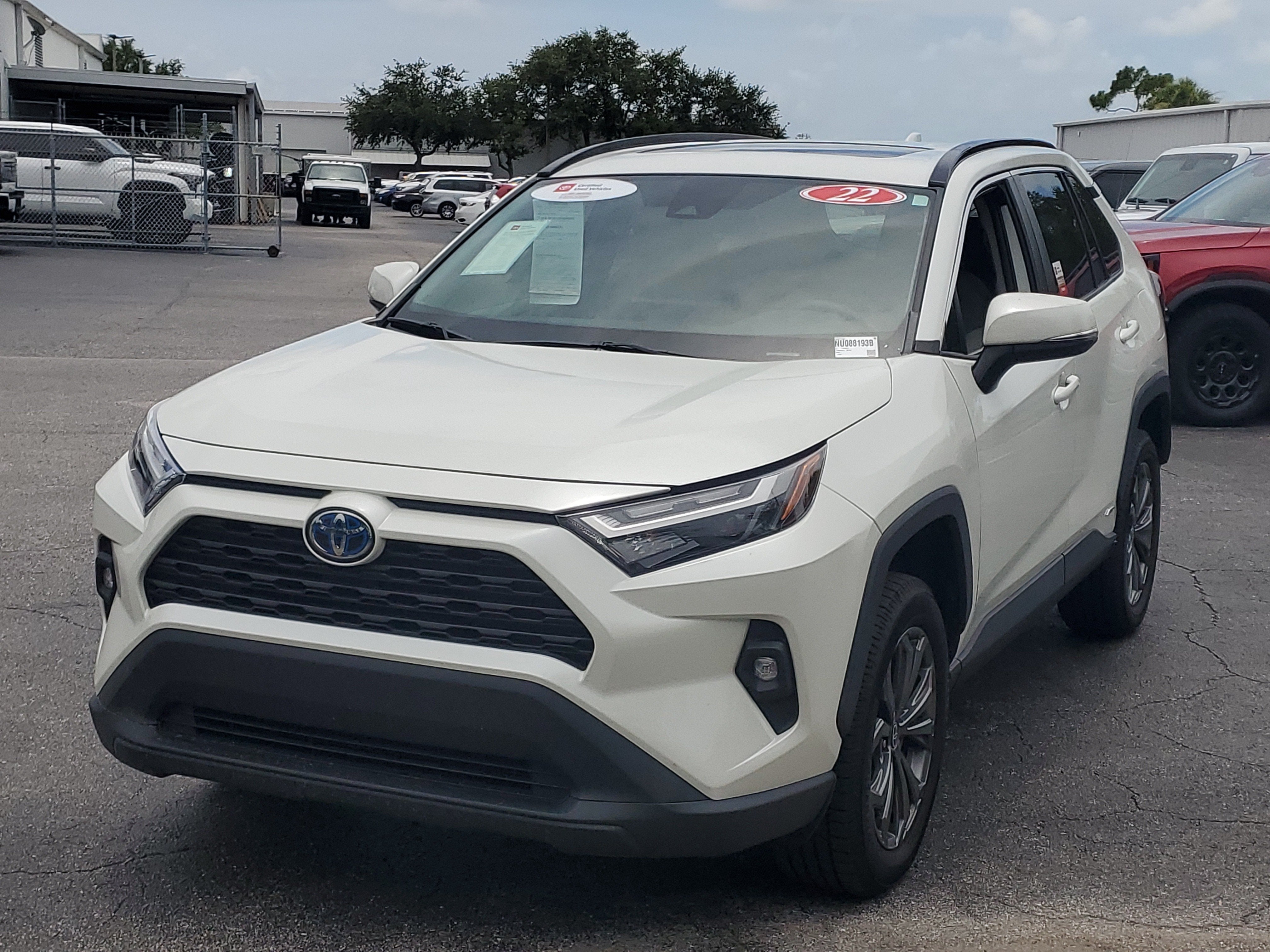 2022 Toyota RAV4 Hybrid XLE Premium