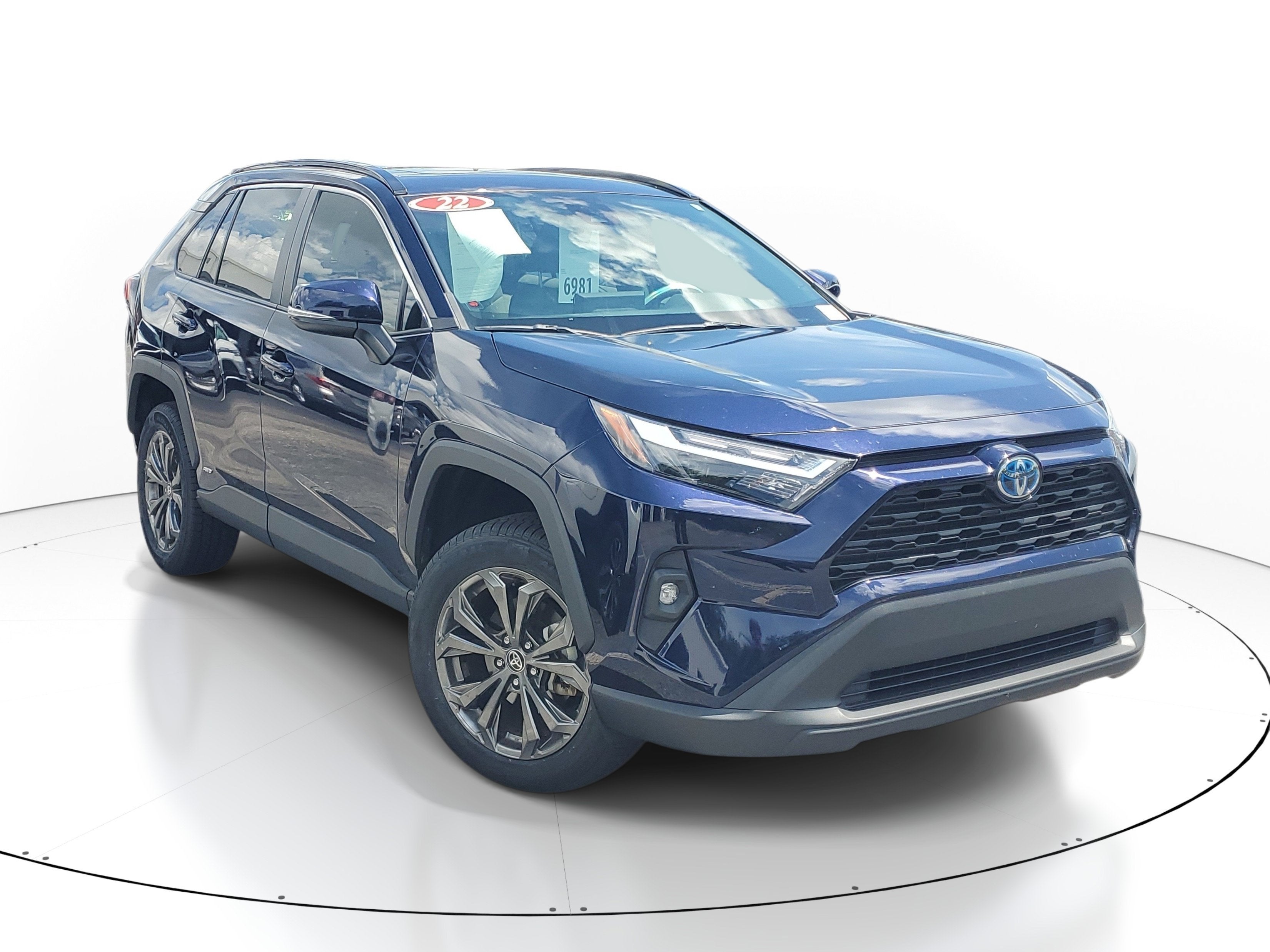 2022 Toyota RAV4 Hybrid XLE Premium