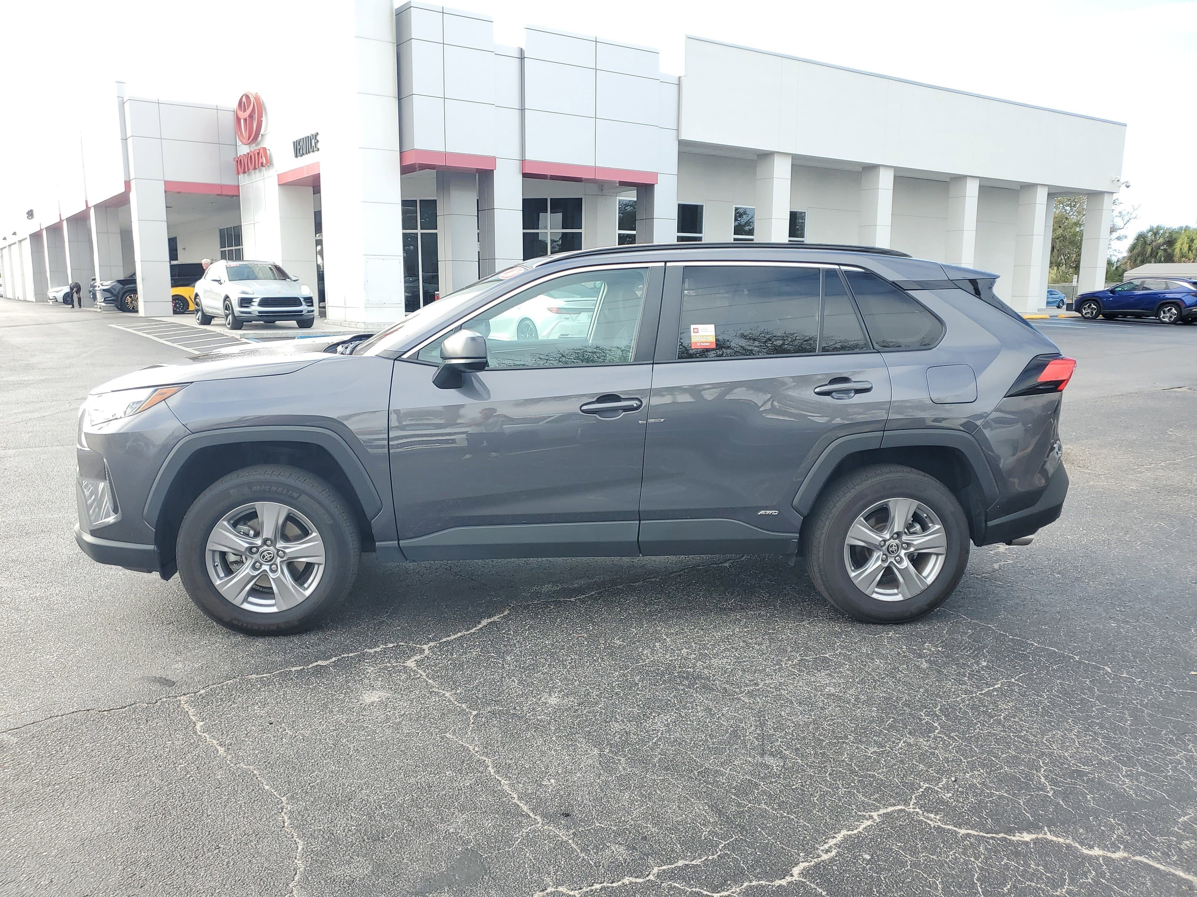 2024 Toyota RAV4 Hybrid LE