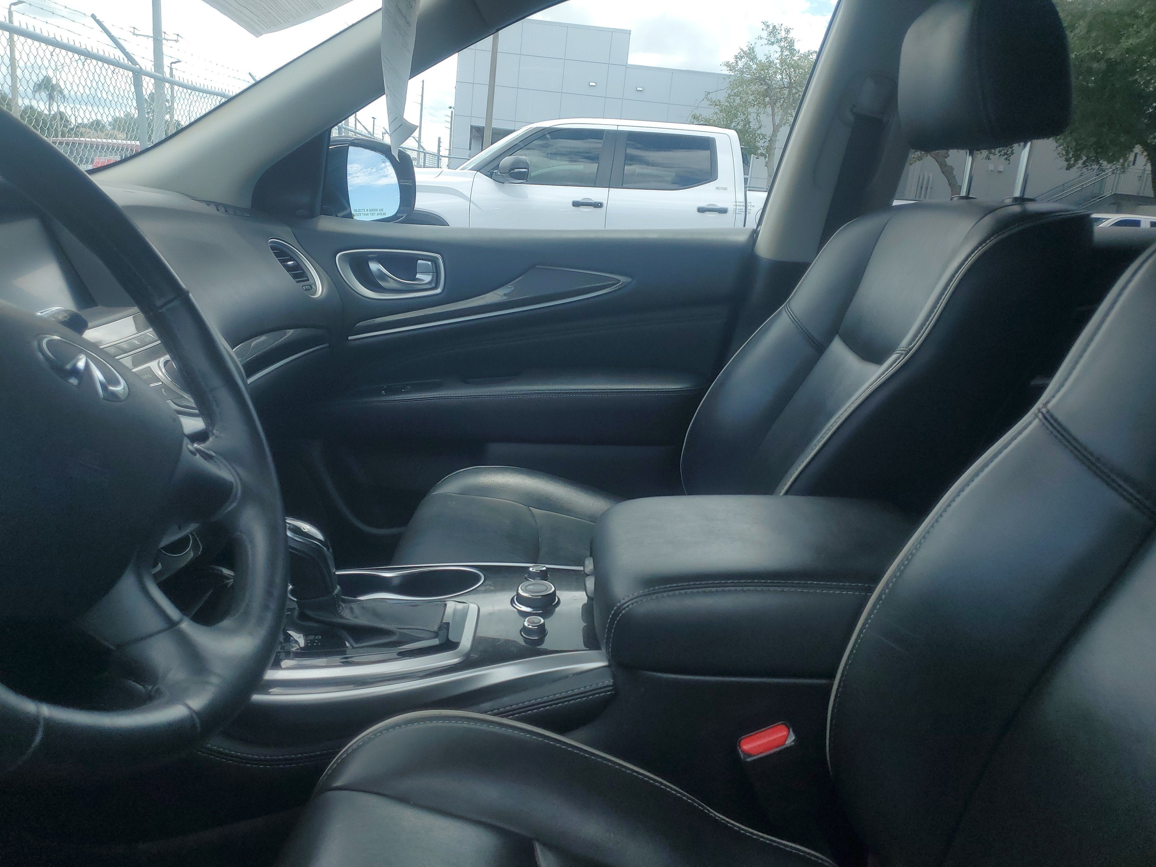 2019 INFINITI QX60 PURE