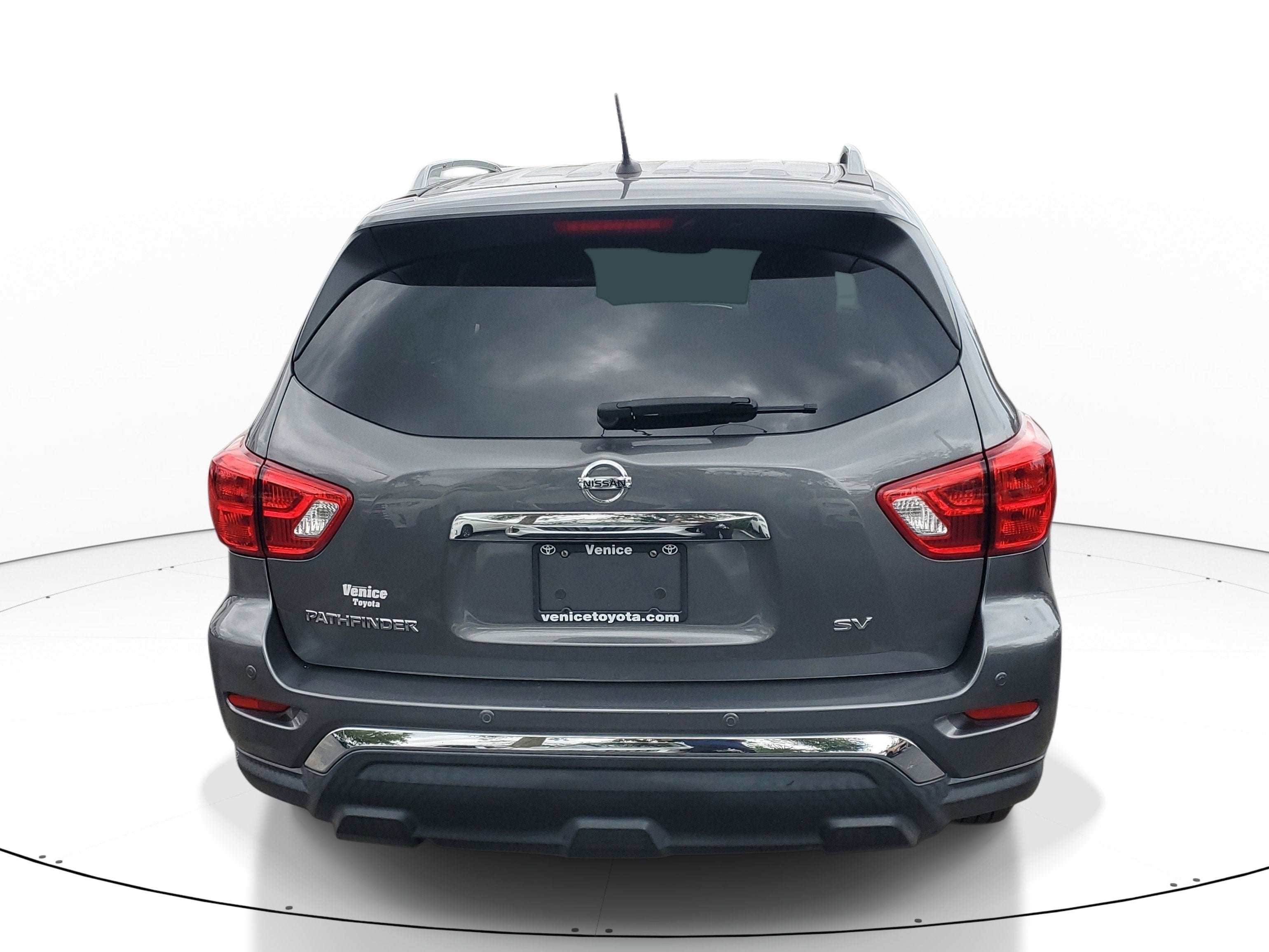 2018 Nissan Pathfinder SV