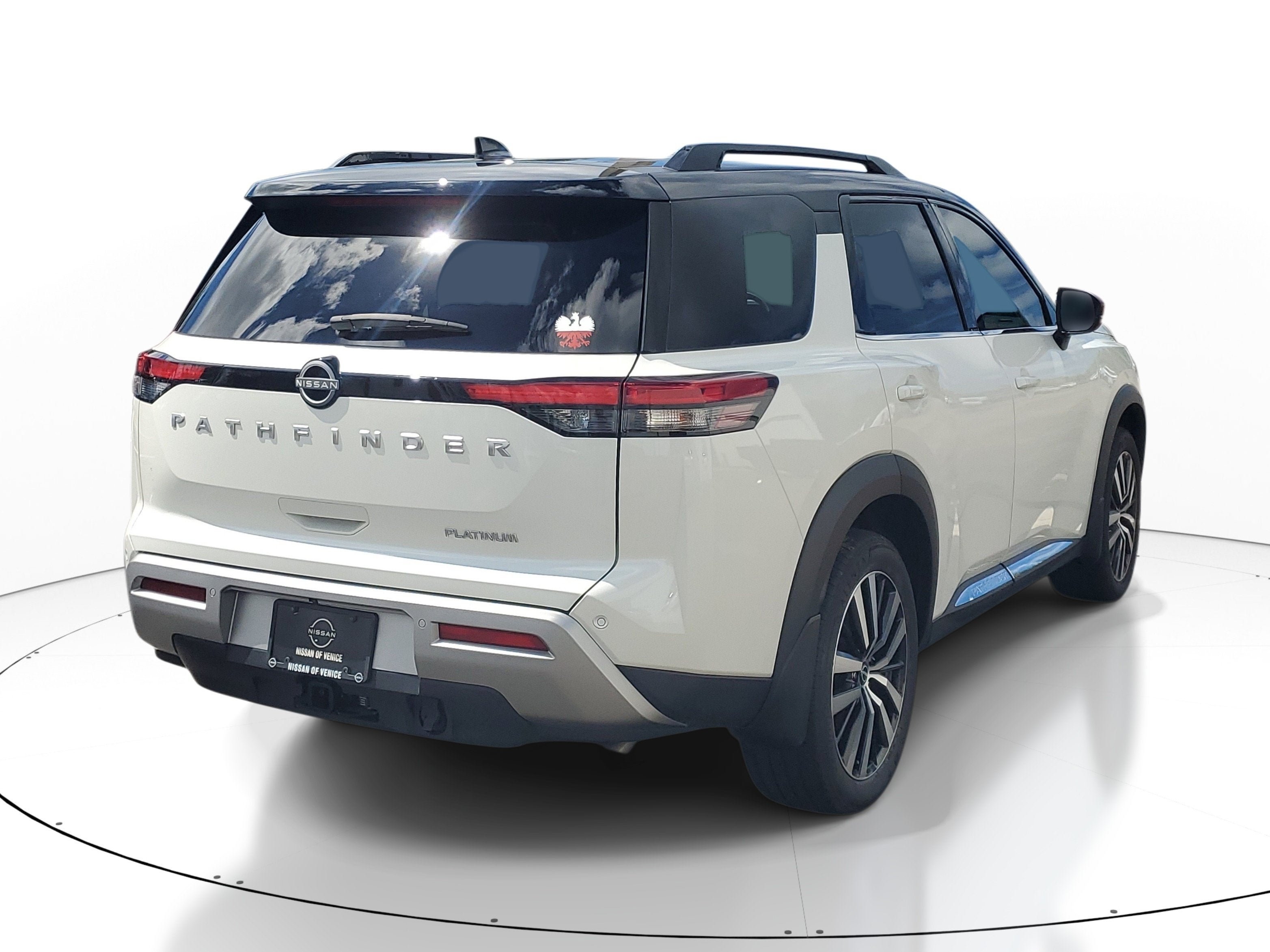 2024 Nissan Pathfinder Platinum