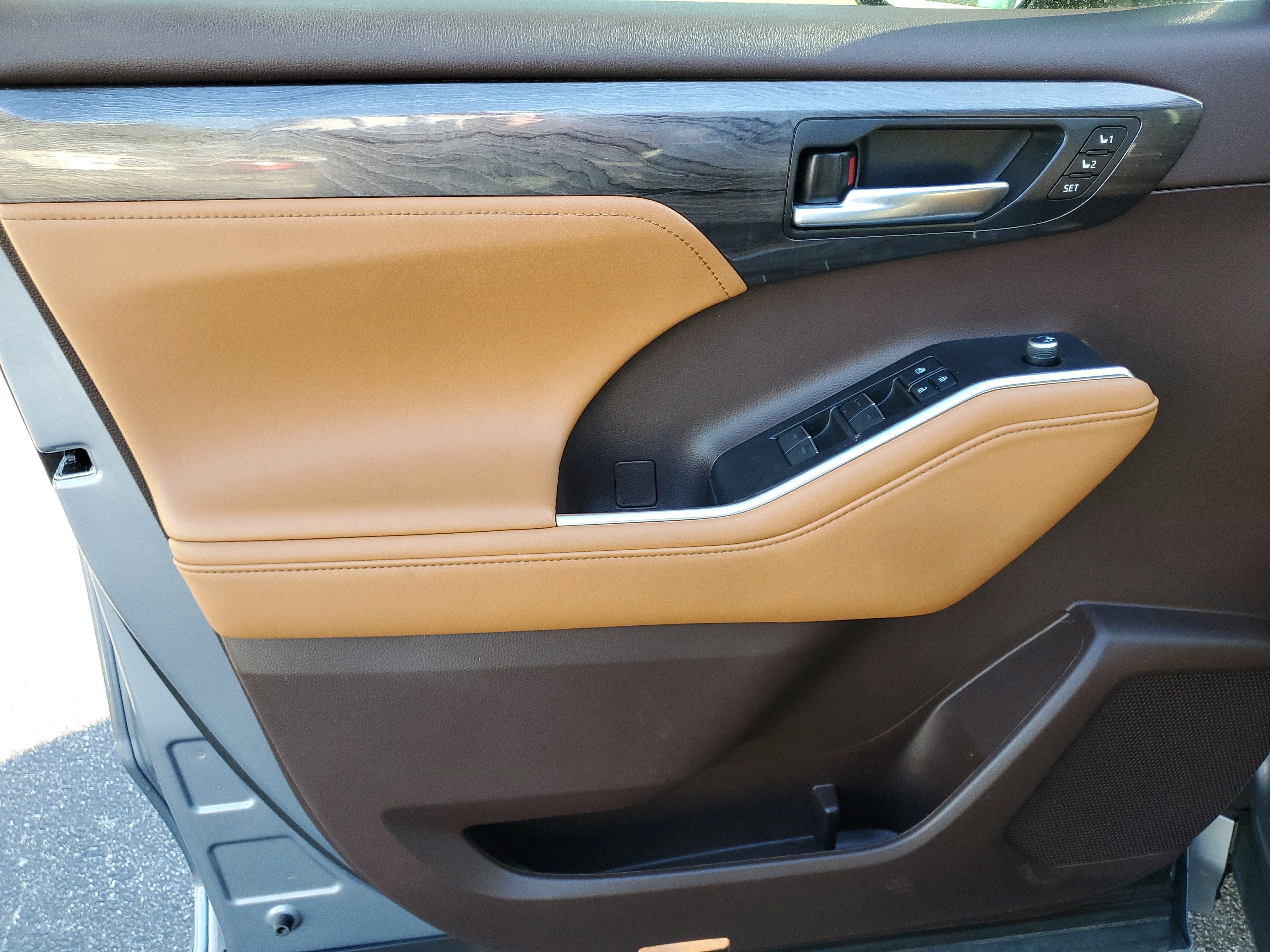 2022 Toyota Highlander Platinum