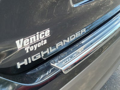 2024 Toyota Highlander Platinum