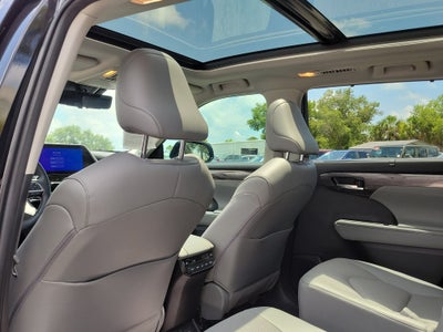 2024 Toyota Highlander Platinum