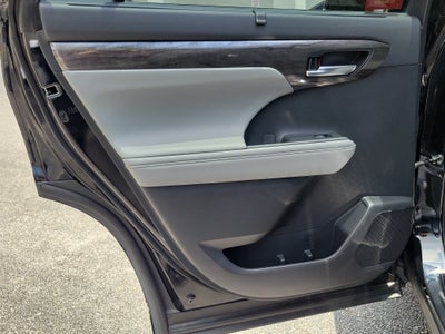2024 Toyota Highlander Platinum