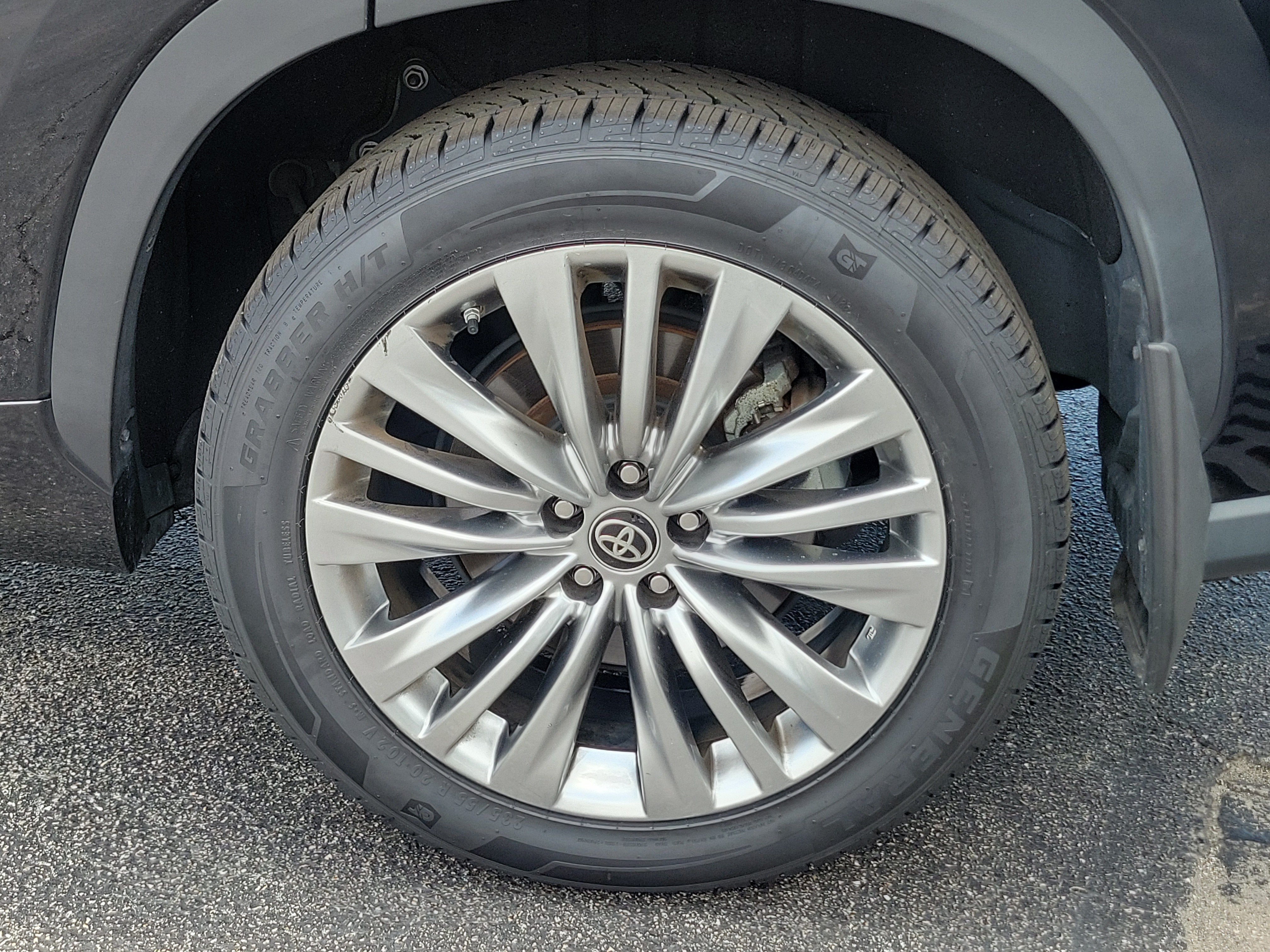 2024 Toyota Highlander Platinum