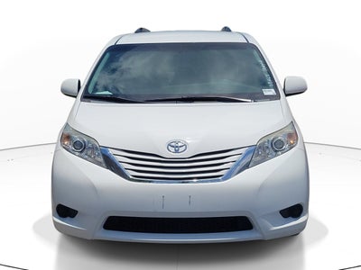 2015 Toyota Sienna LE